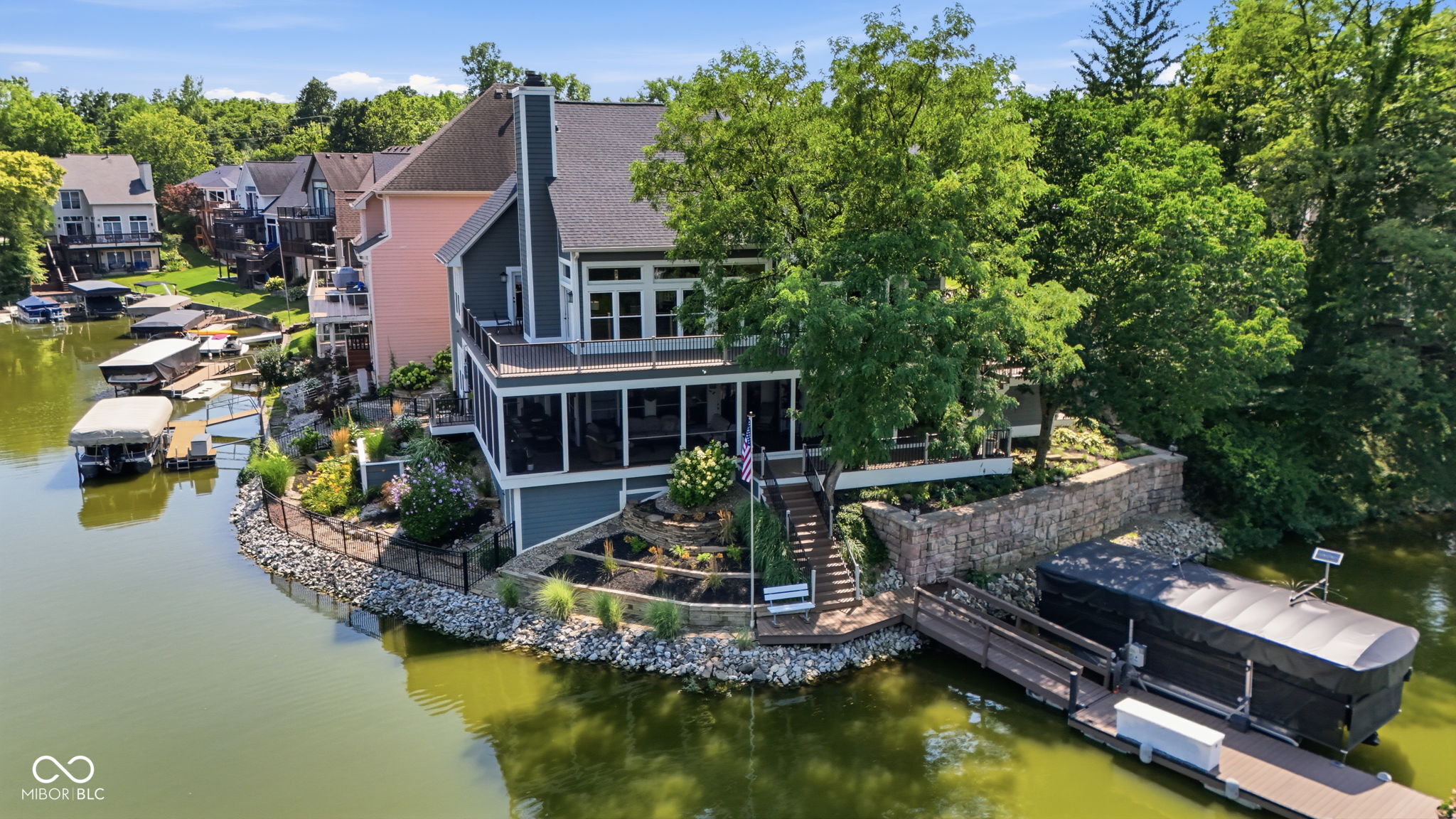 11240 Blackwalnut Point
