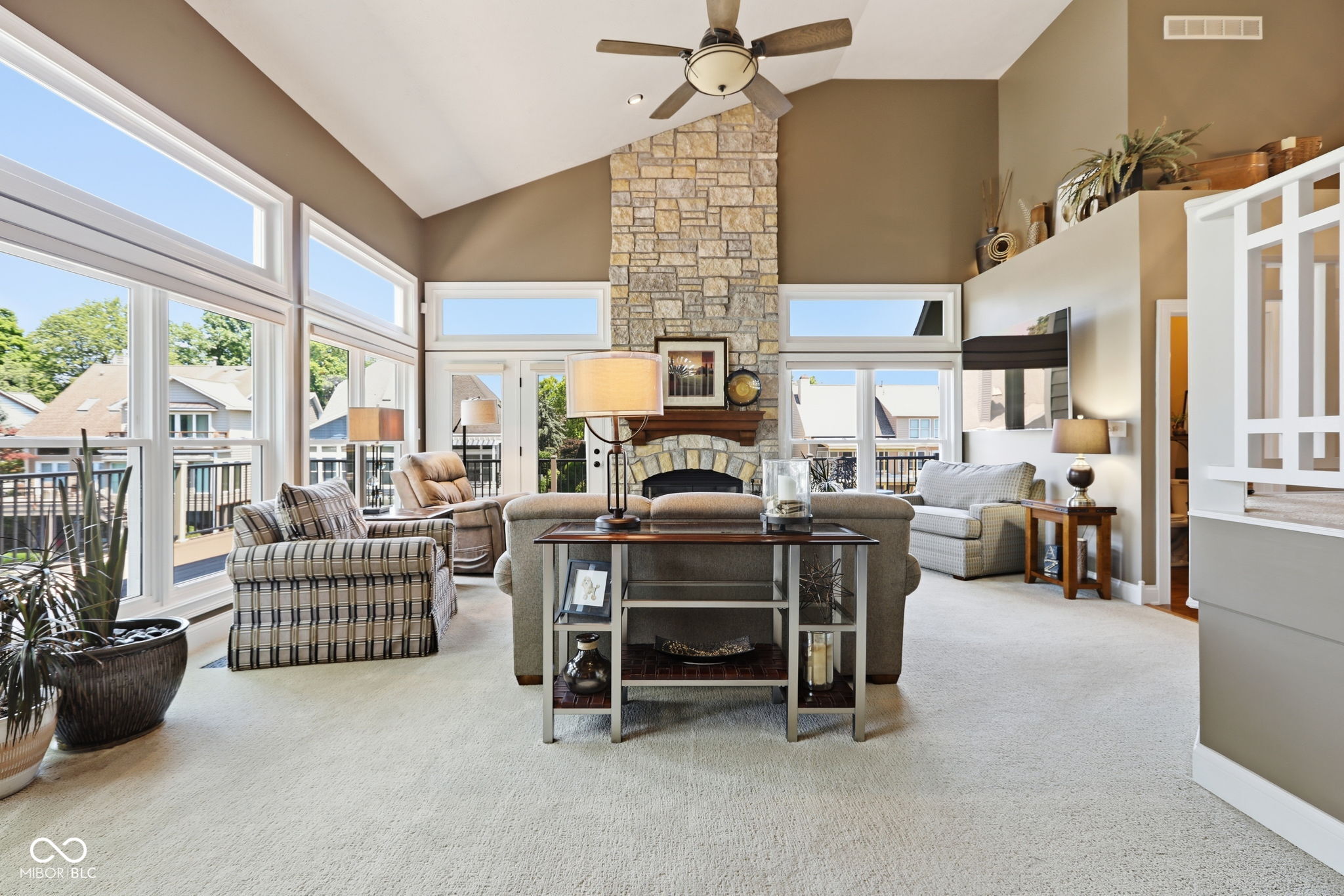 11240 Blackwalnut Point