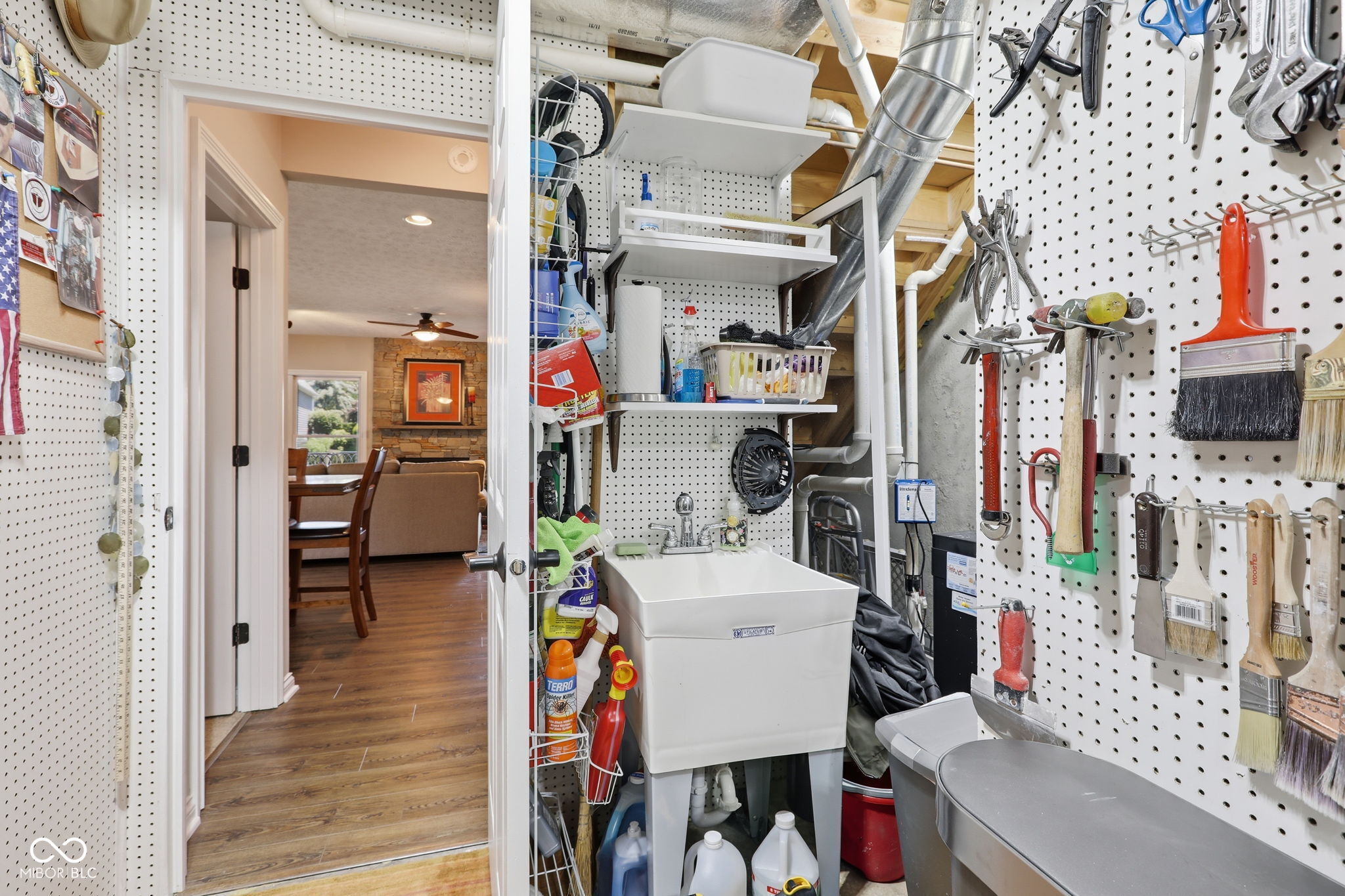11240 Blackwalnut Point