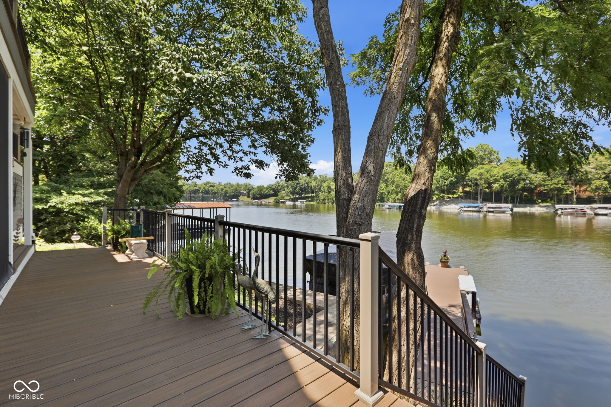 11240 Blackwalnut Point
