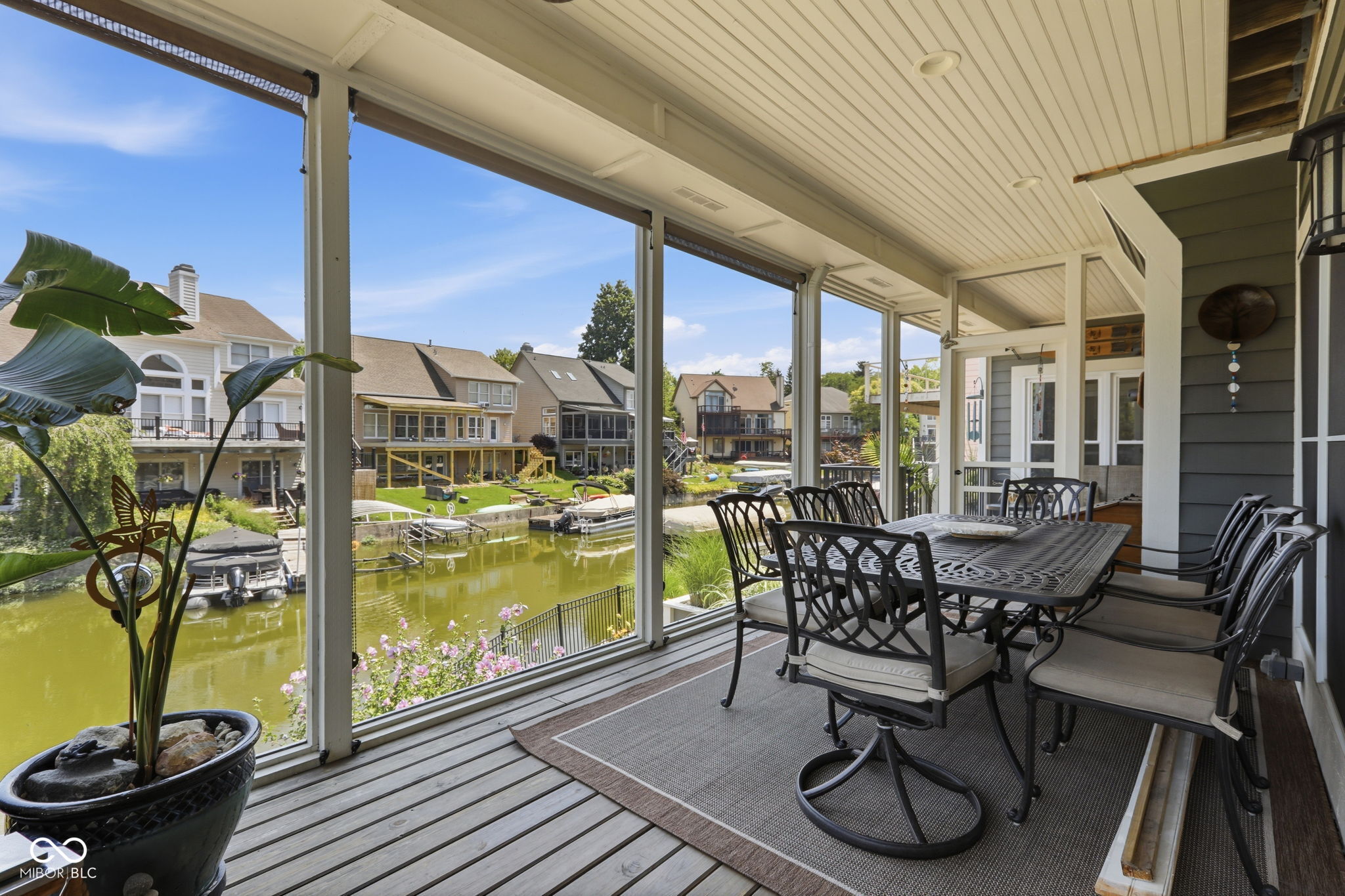 11240 Blackwalnut Point