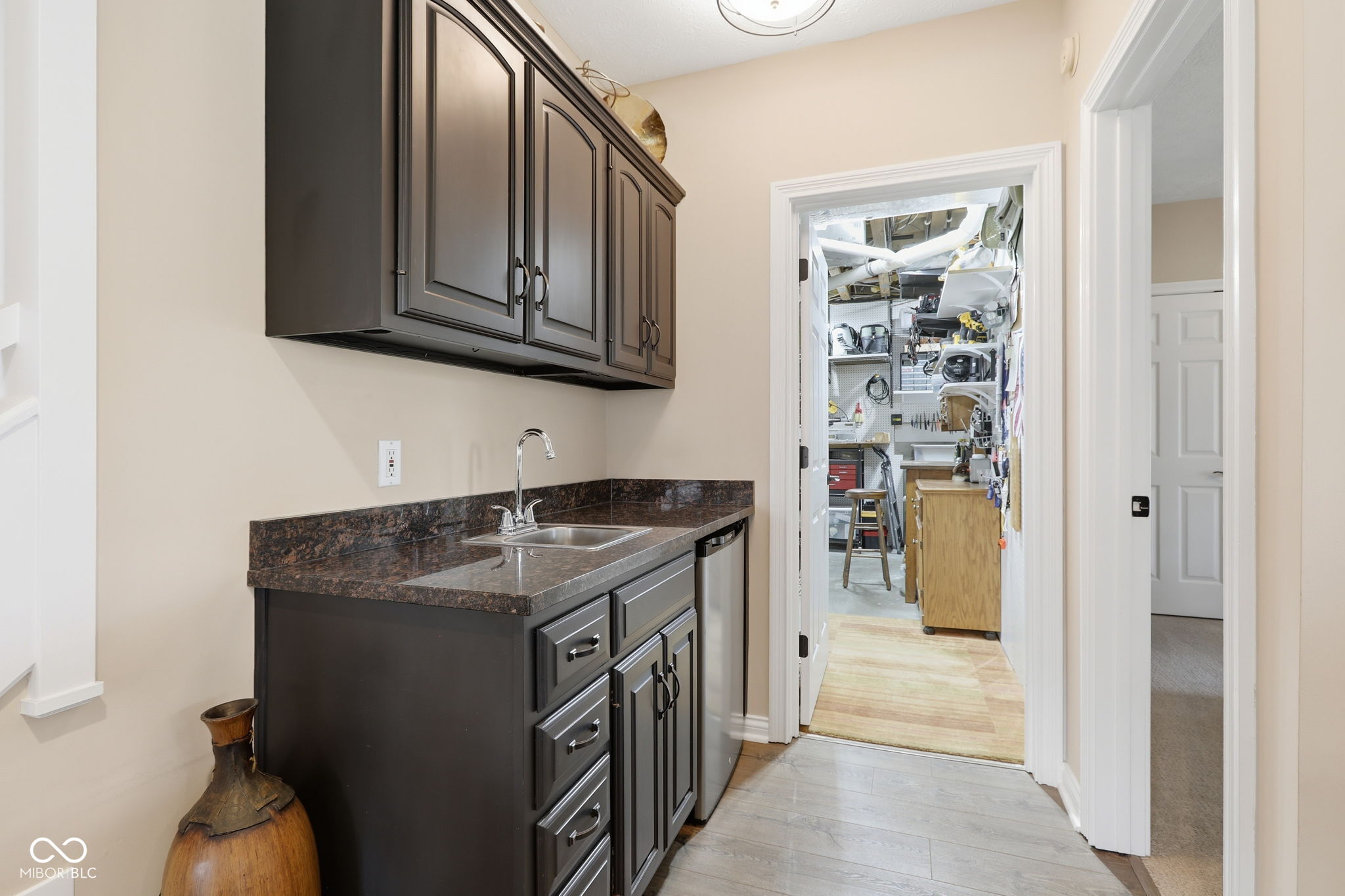 11240 Blackwalnut Point