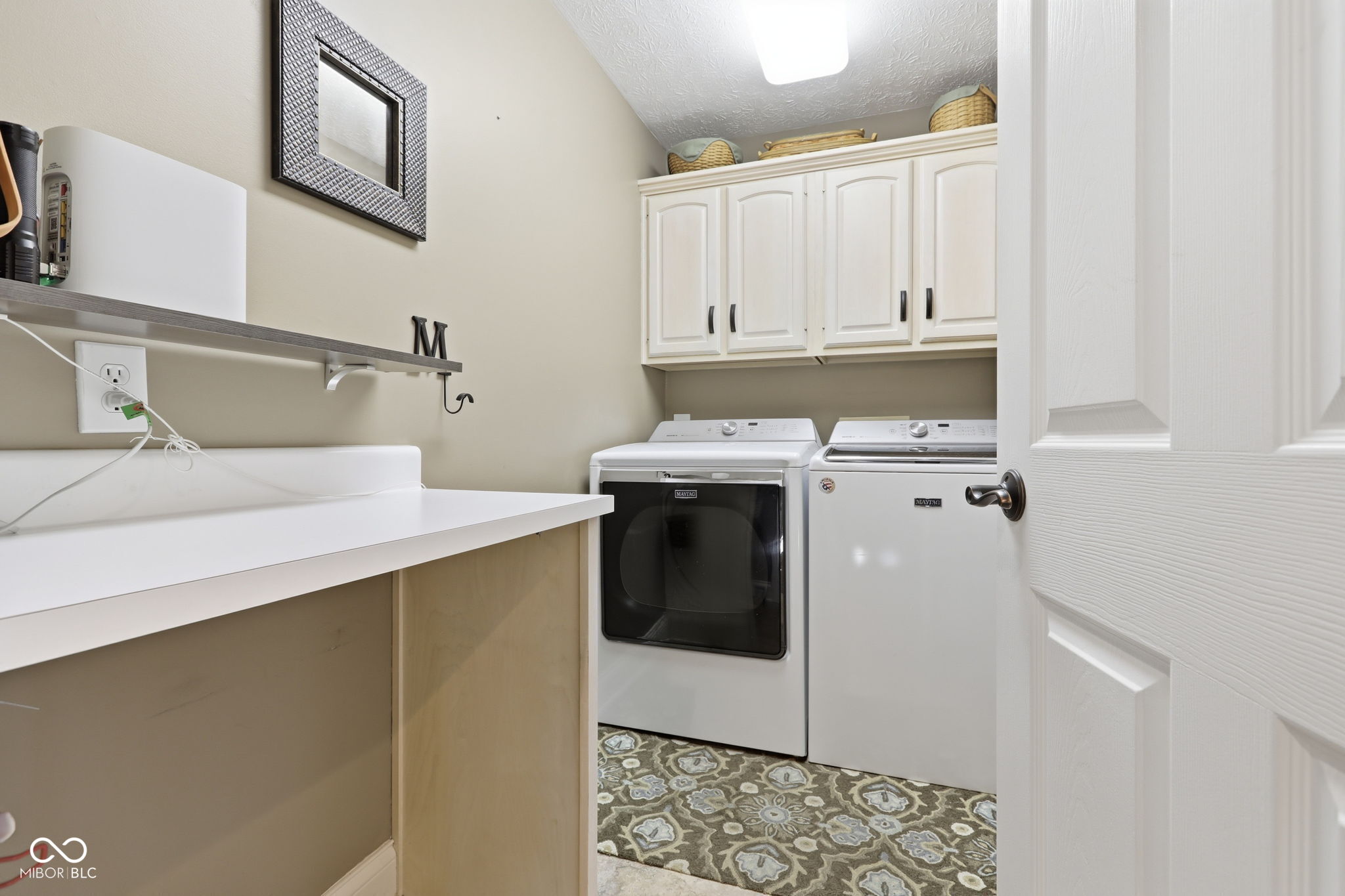 11240 Blackwalnut Point