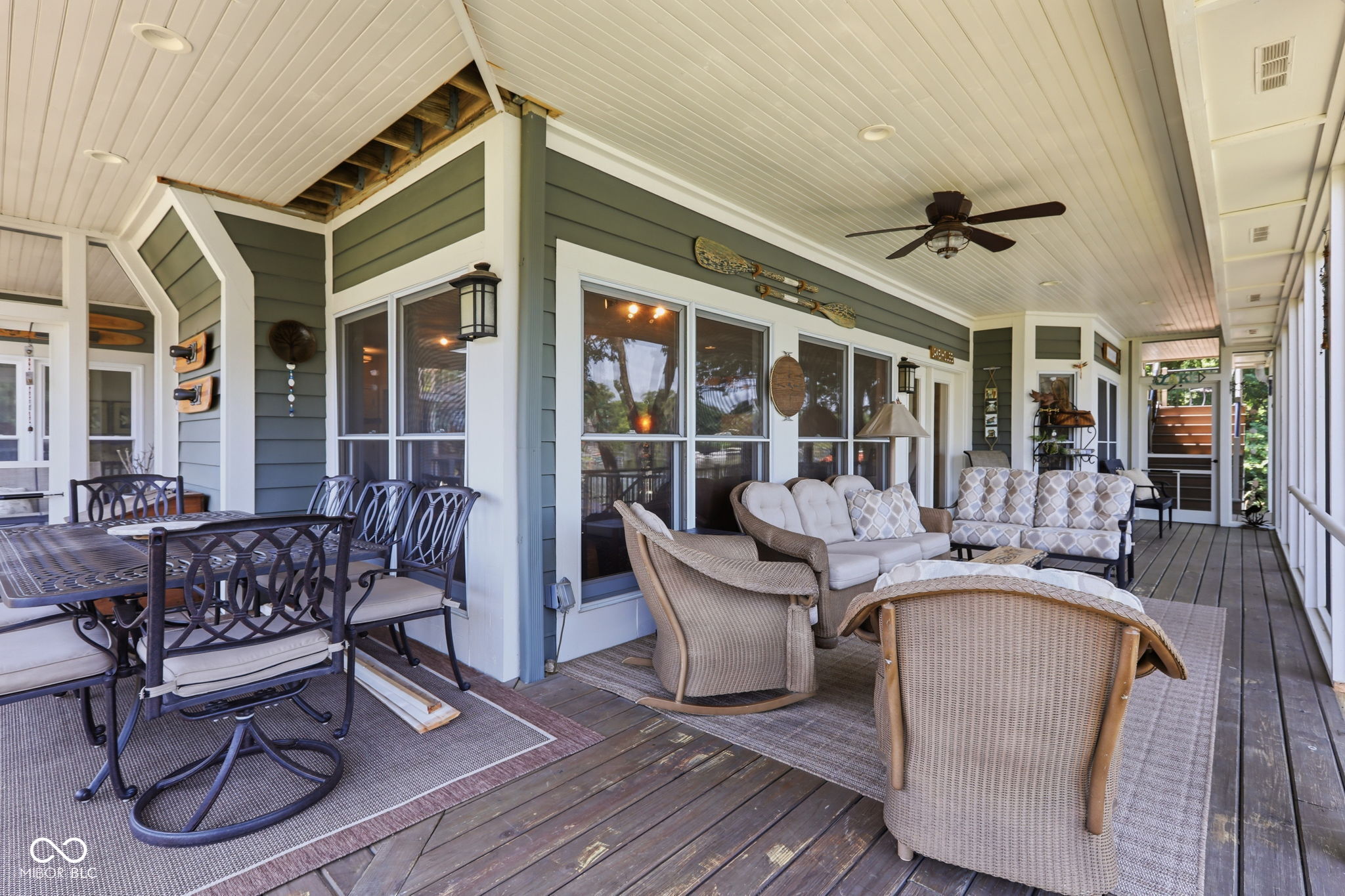 11240 Blackwalnut Point