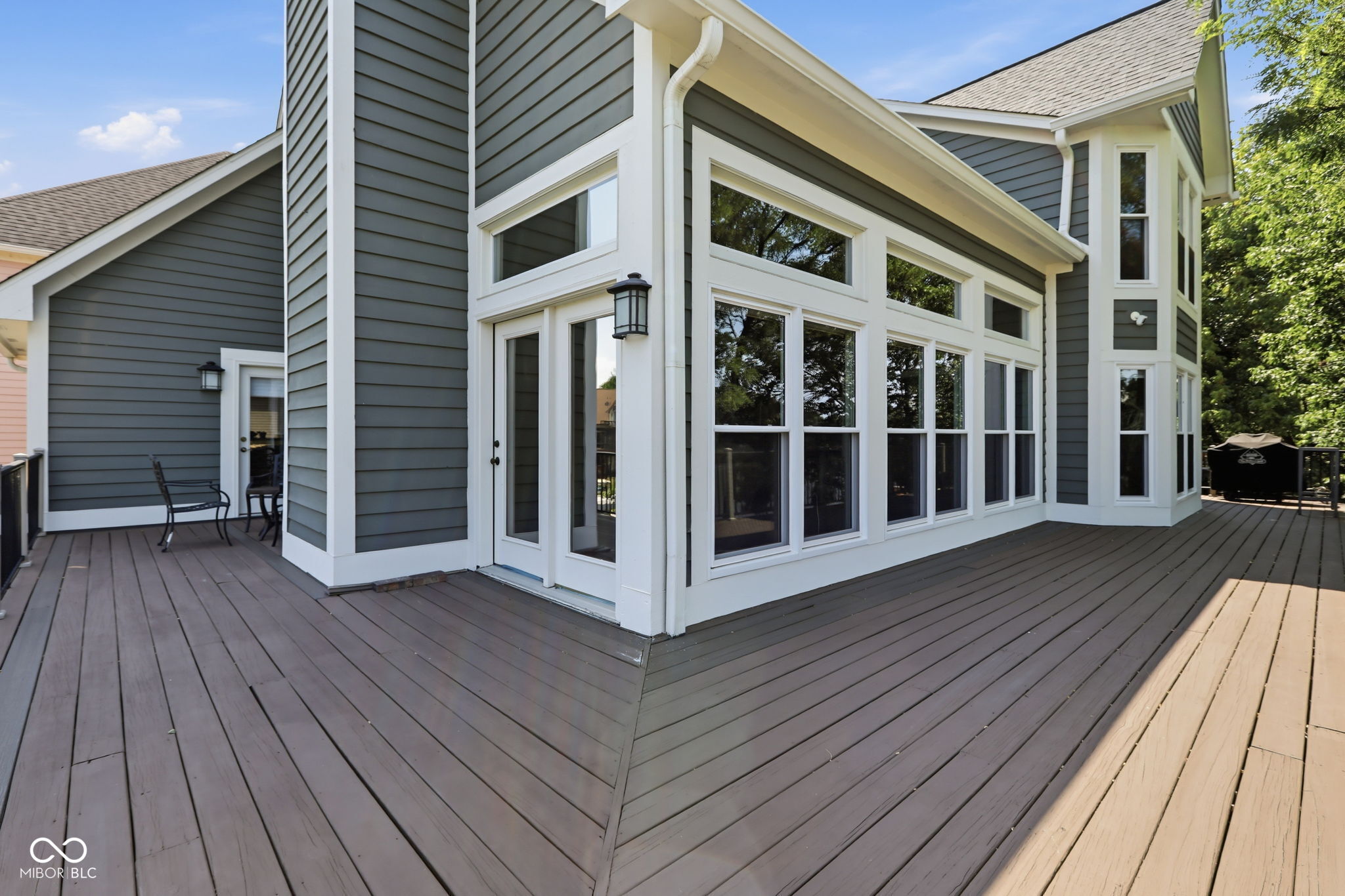 11240 Blackwalnut Point