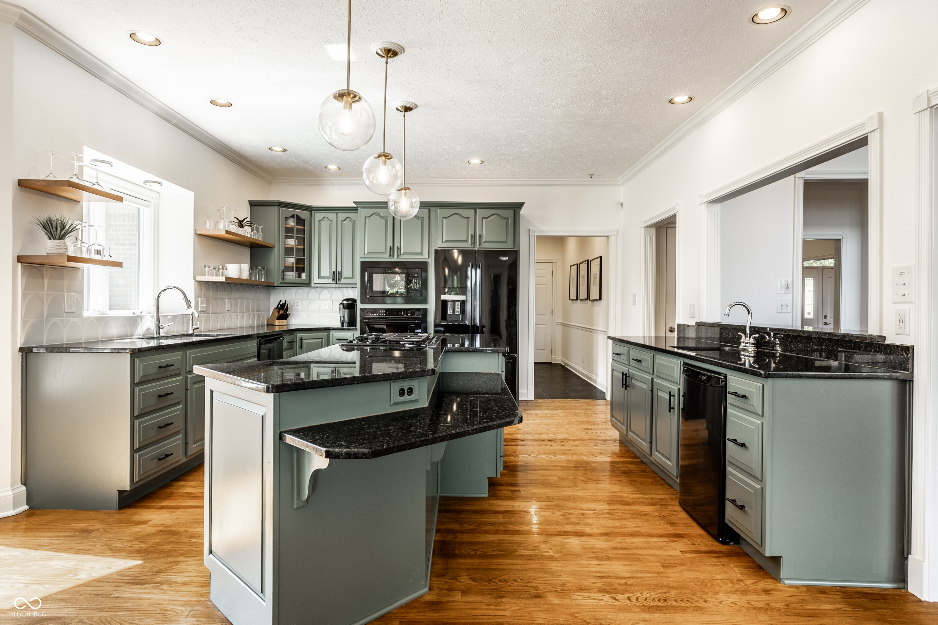 5704 E Fall Creek Parkway North Drive