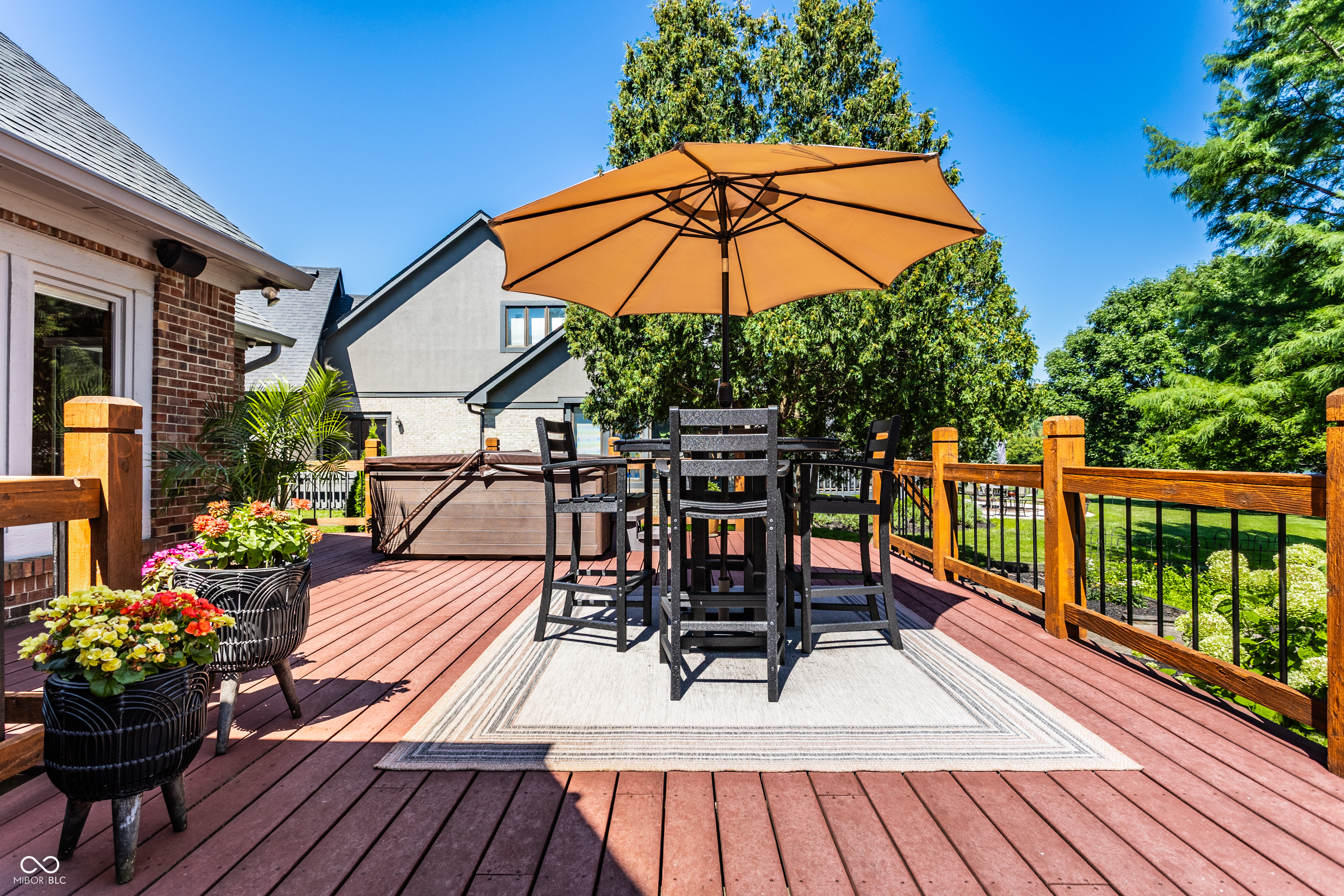 5704 E Fall Creek Parkway North Drive