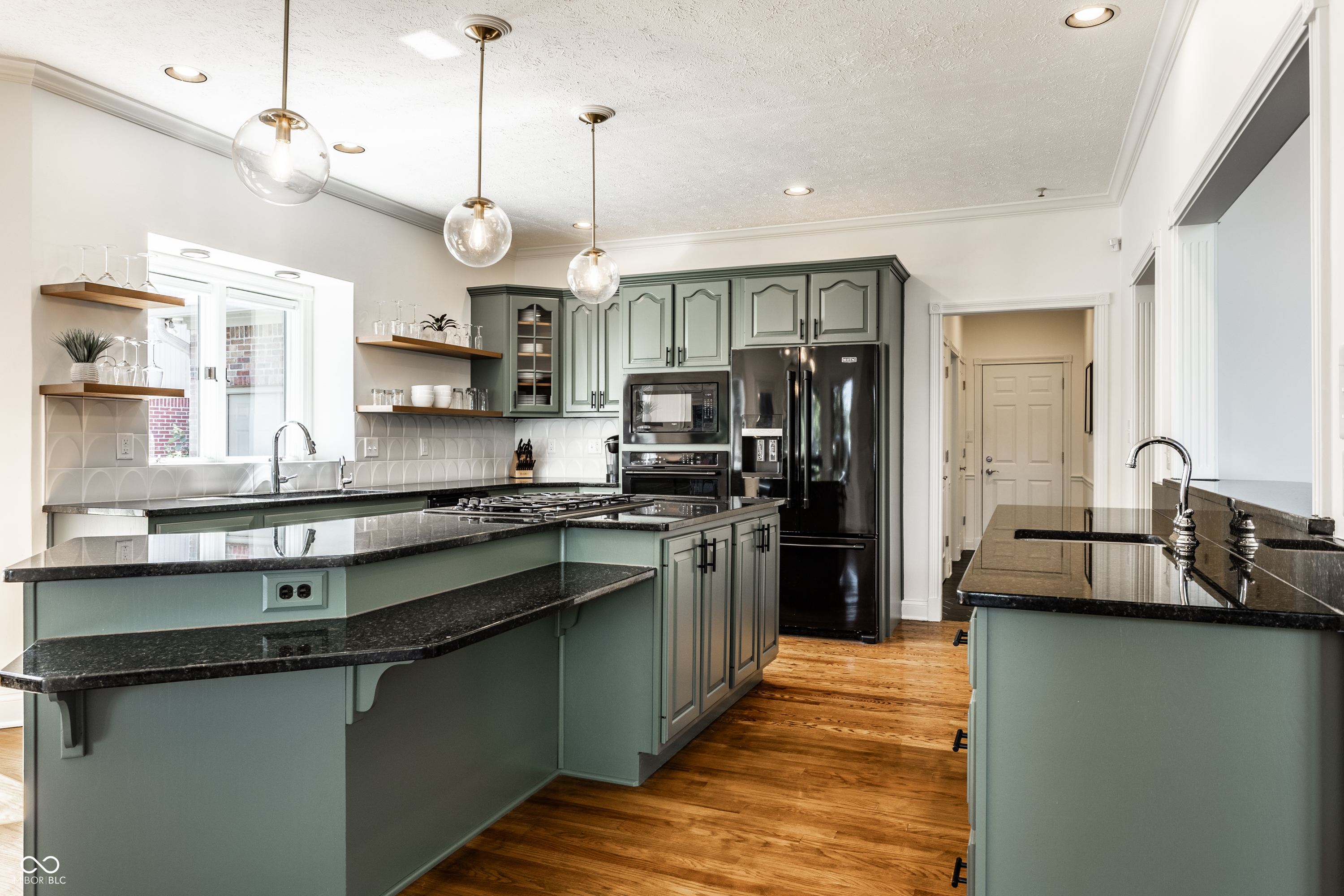 5704 E Fall Creek Parkway North Drive