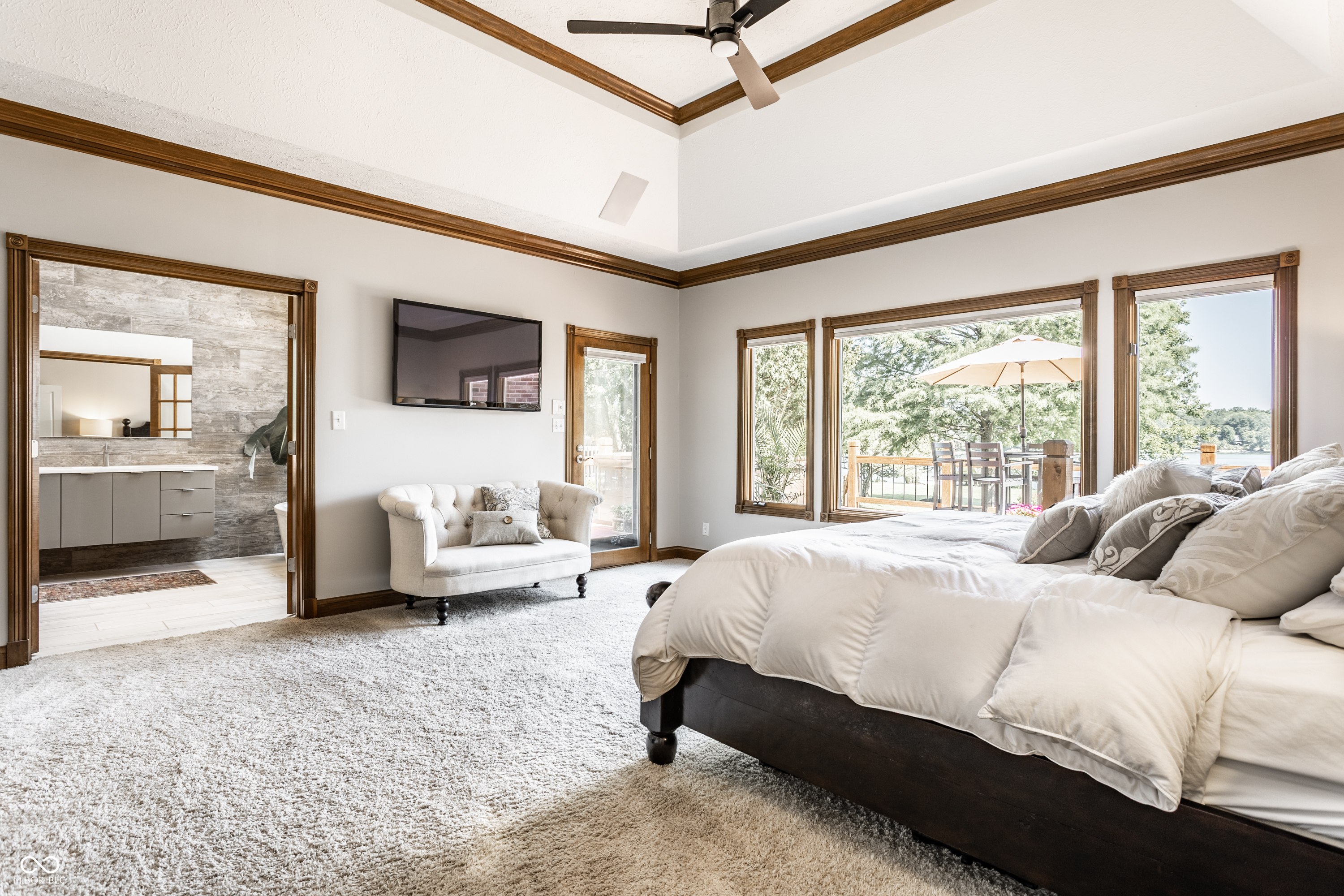 5704 E Fall Creek Parkway North Drive