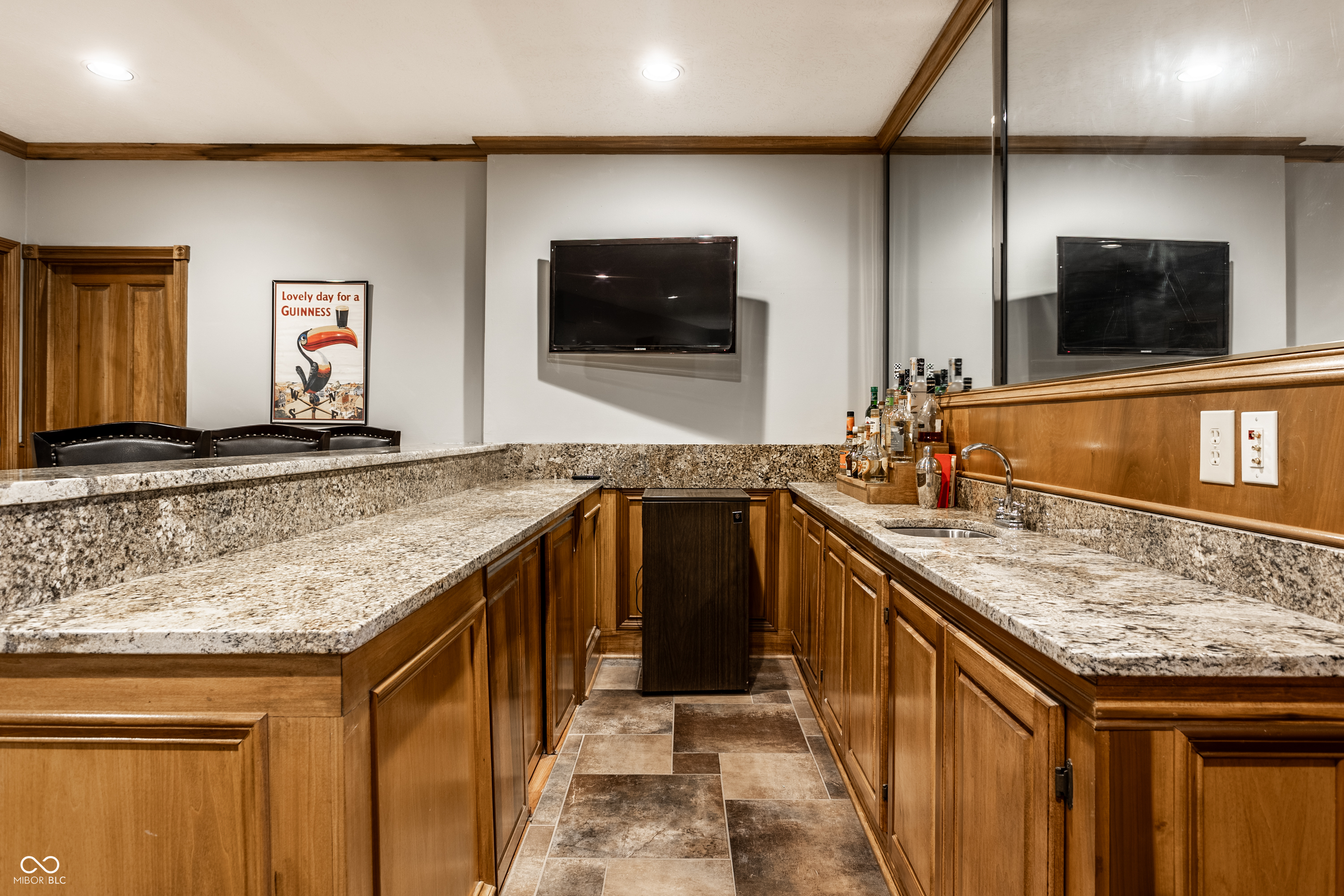 5704 E Fall Creek Parkway North Drive