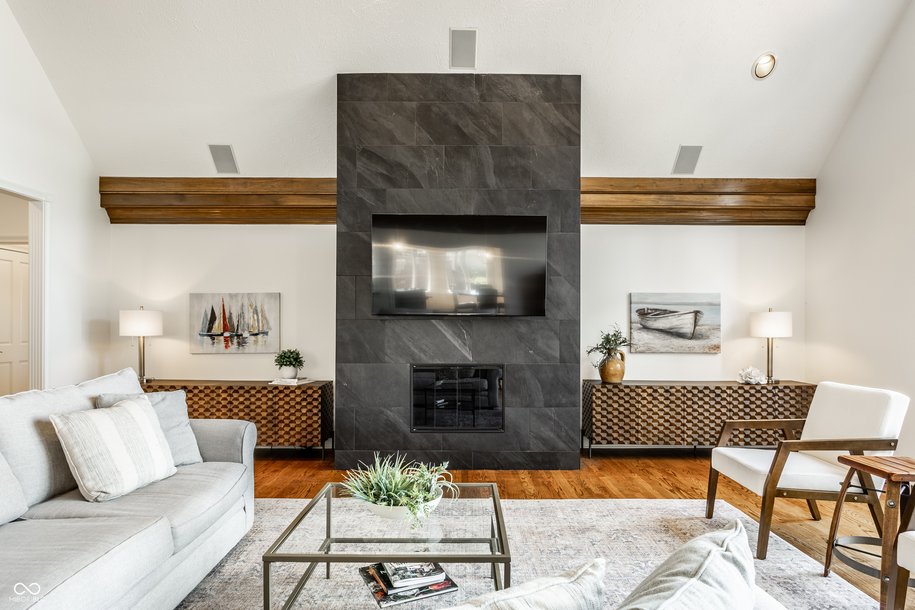 5704 E Fall Creek Parkway North Drive