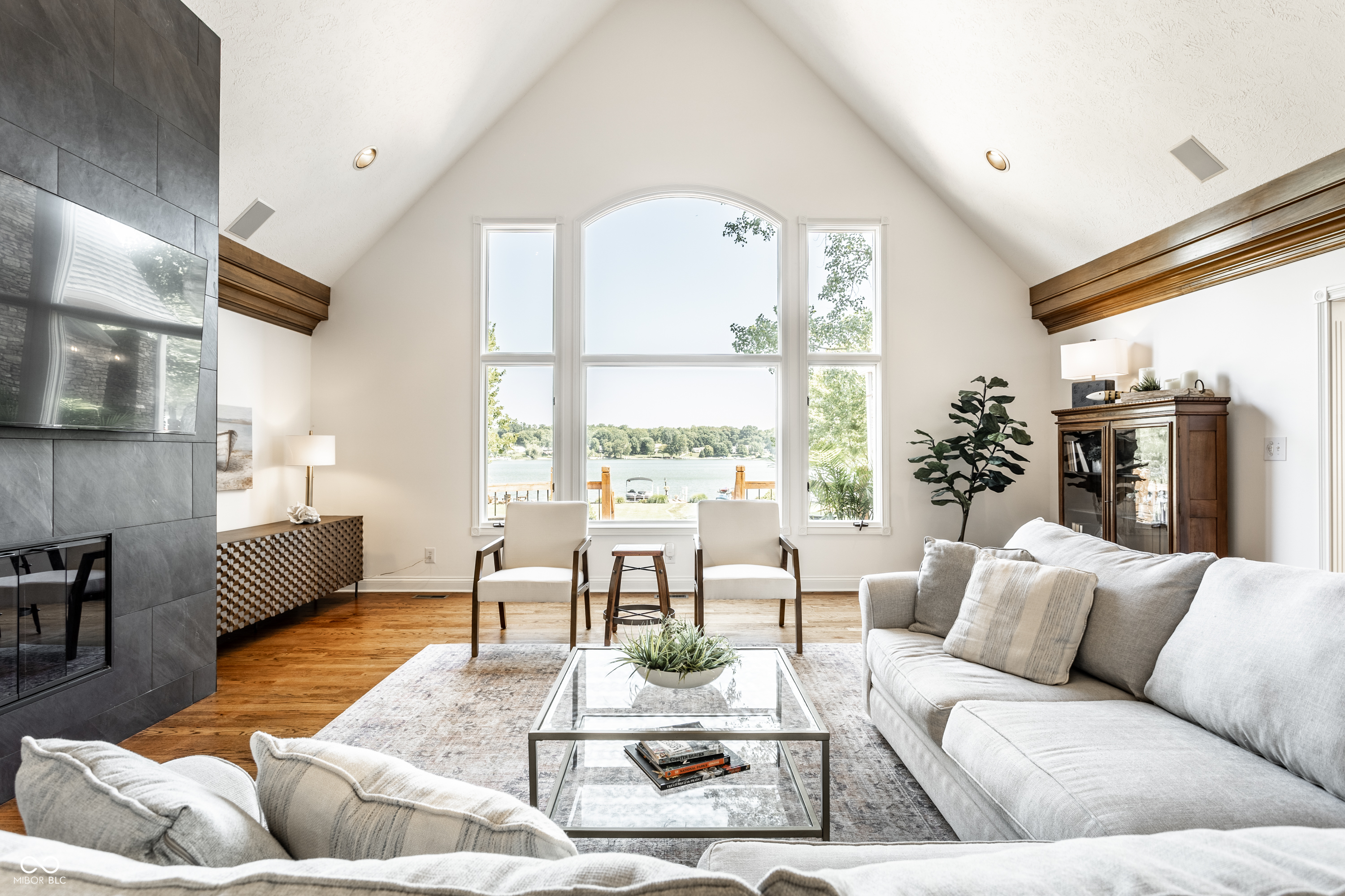 5704 E Fall Creek Parkway North Drive