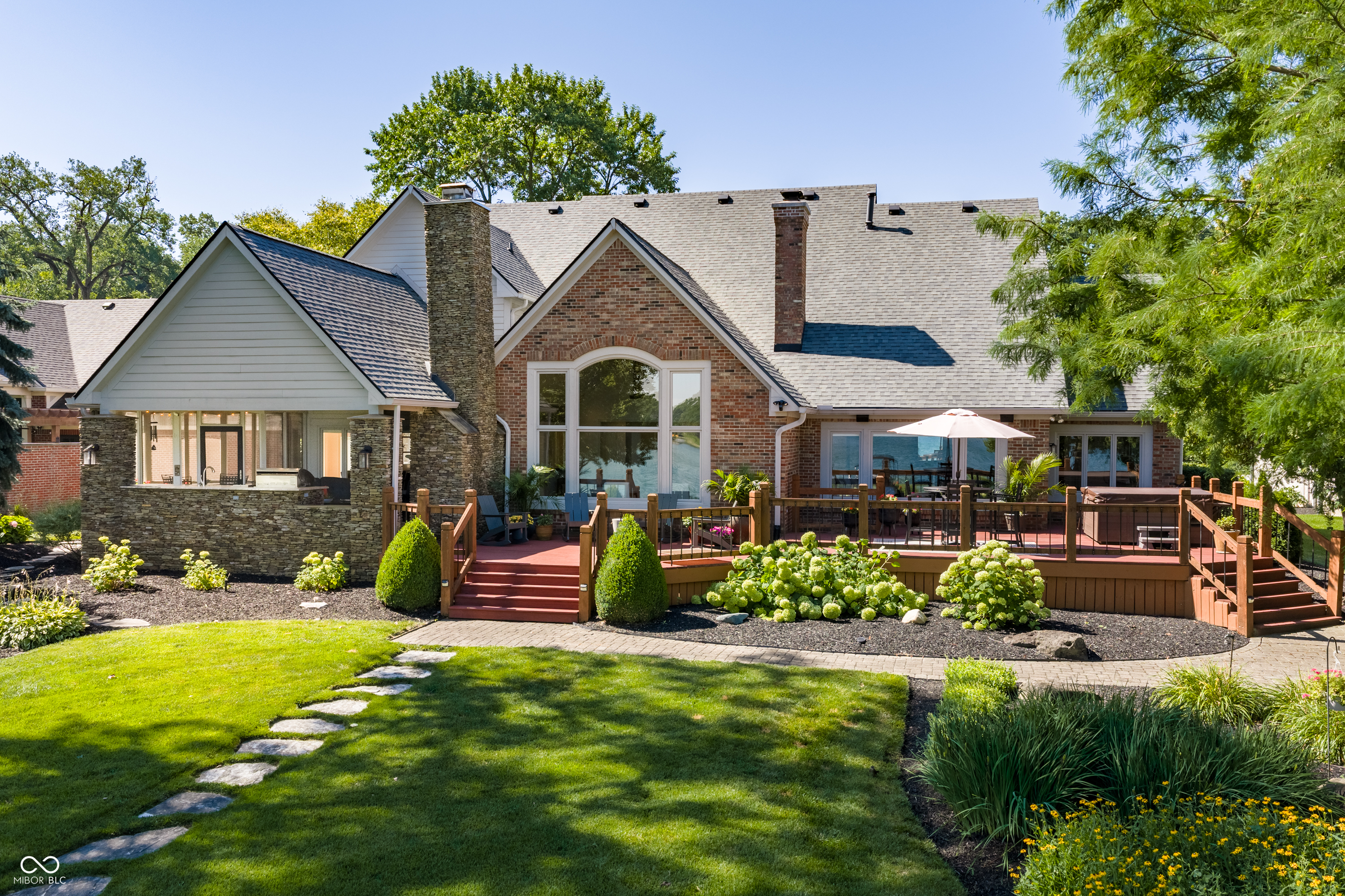 5704 E Fall Creek Parkway North Drive