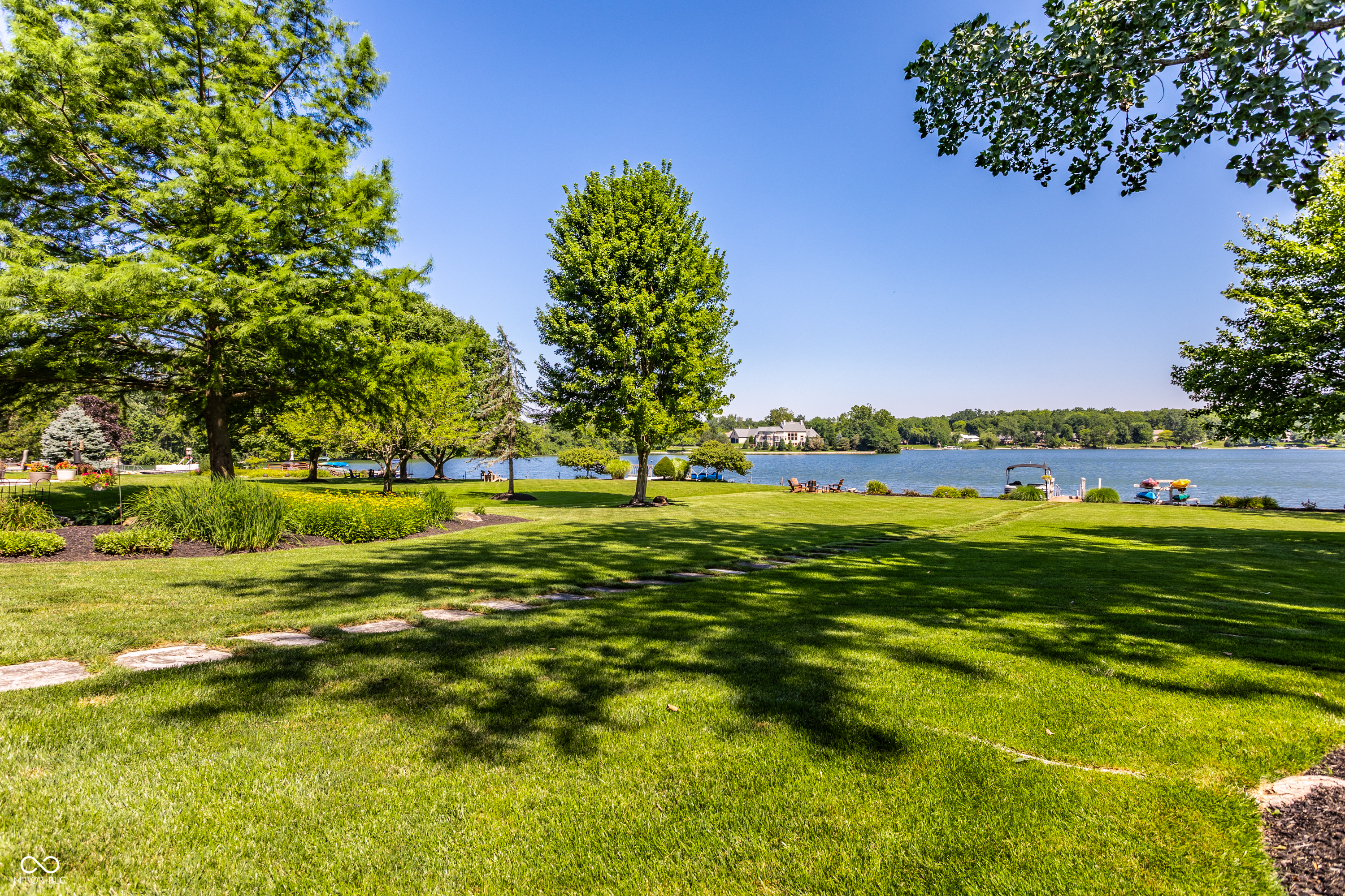 5704 E Fall Creek Parkway North Drive