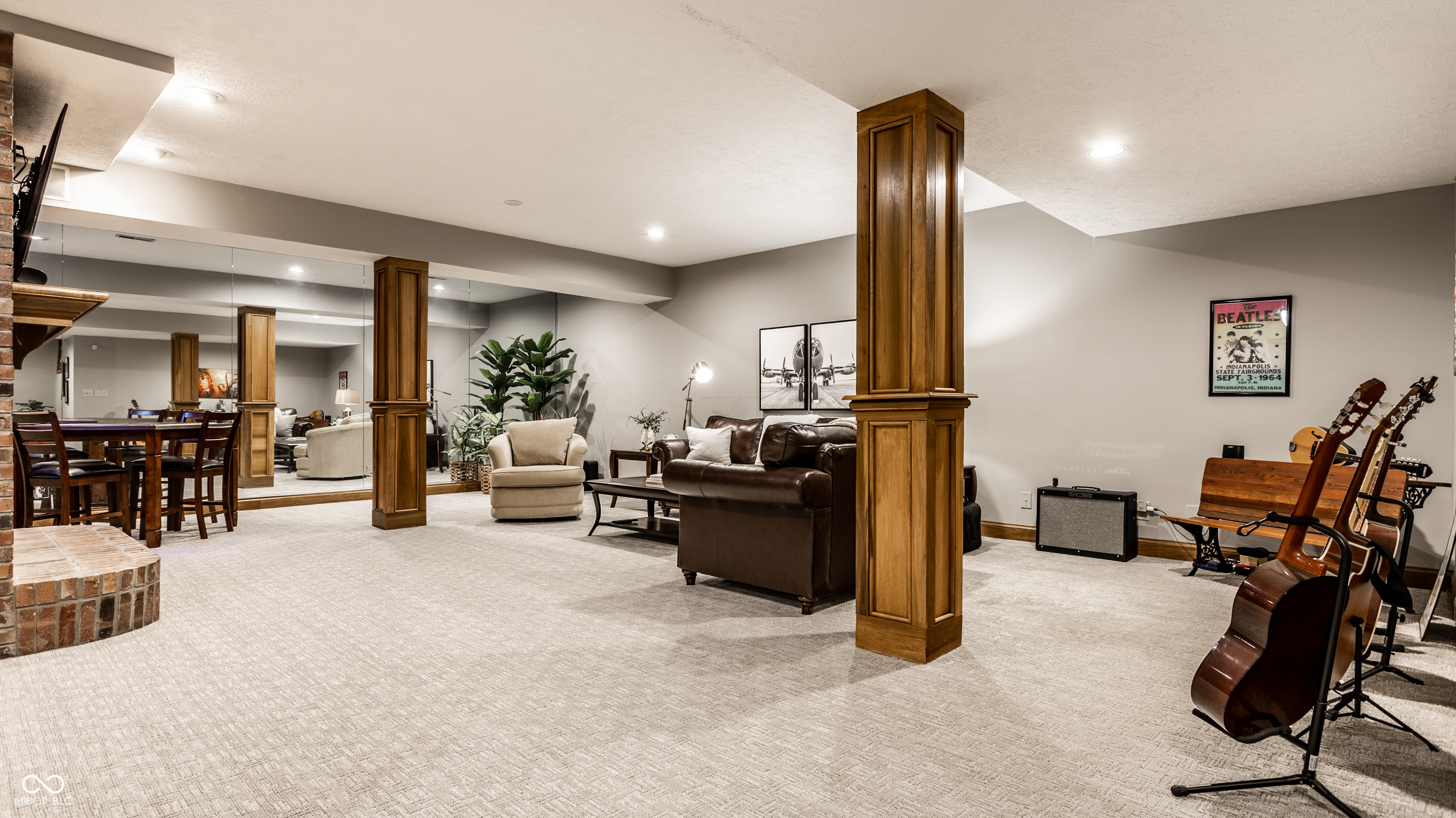 5704 E Fall Creek Parkway North Drive