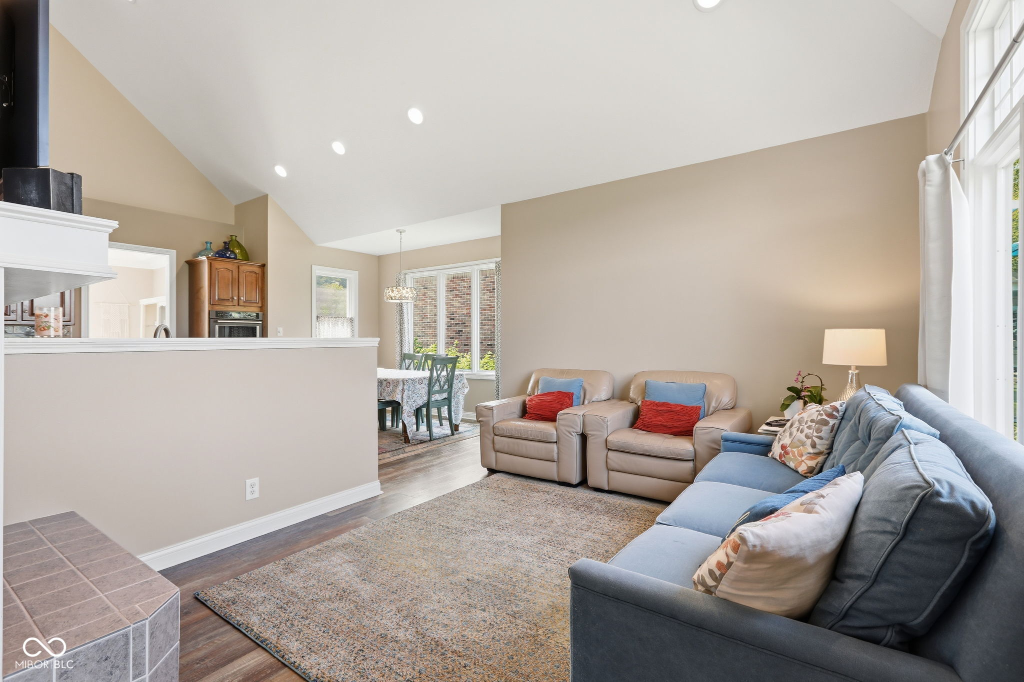 6602 Royal Oakland N