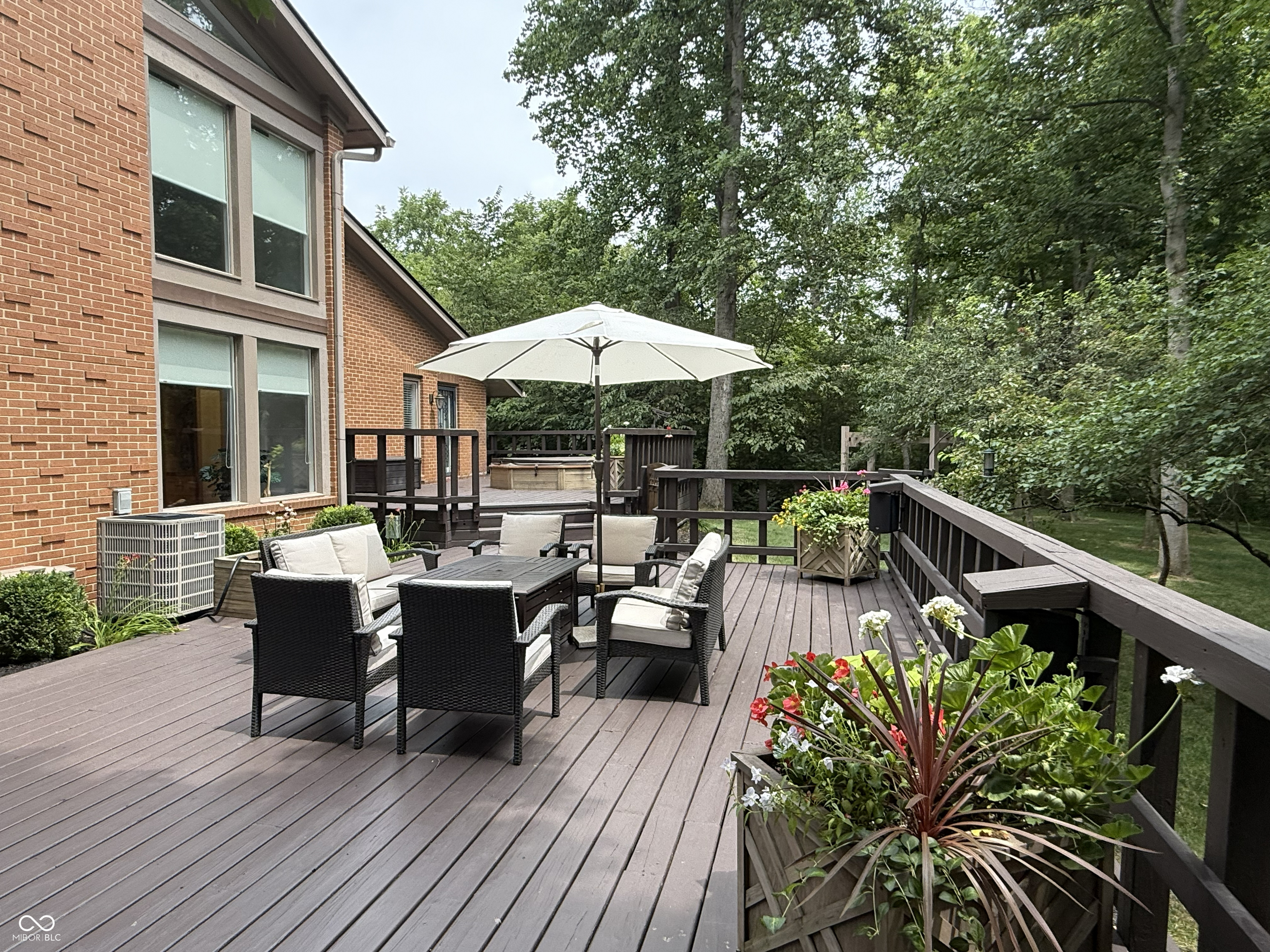 9009 Shetland Court