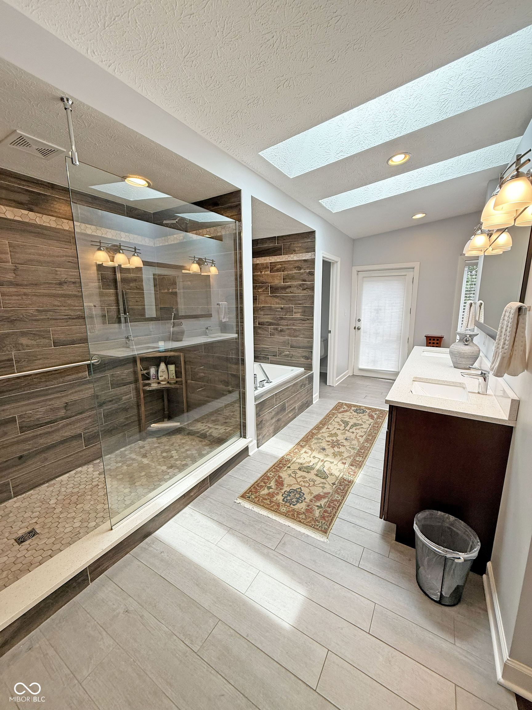 9009 Shetland Court
