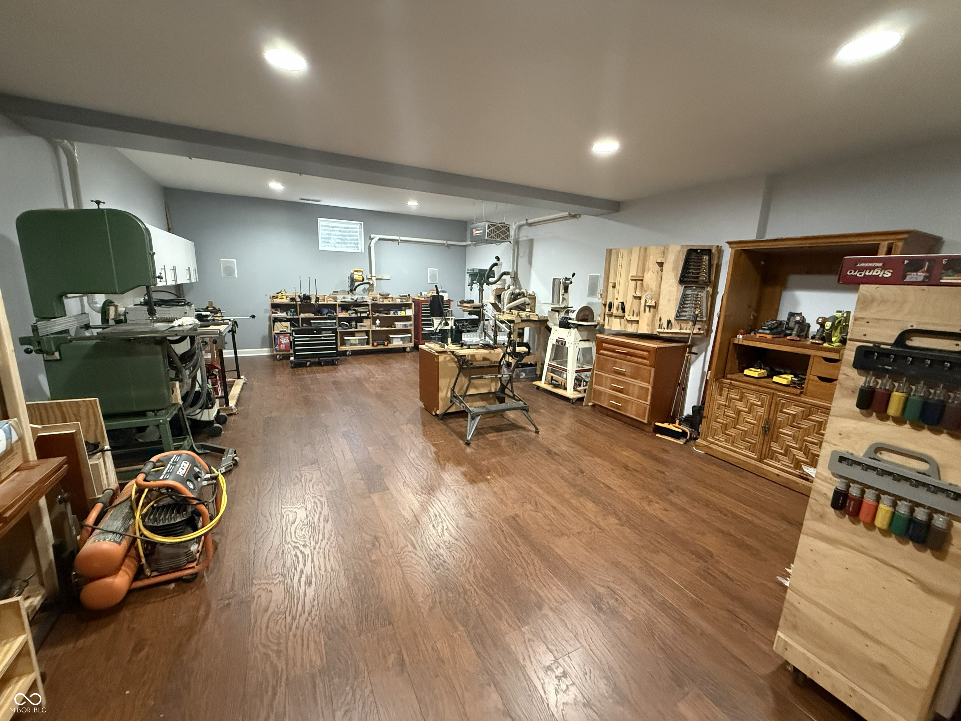 9009 Shetland Court