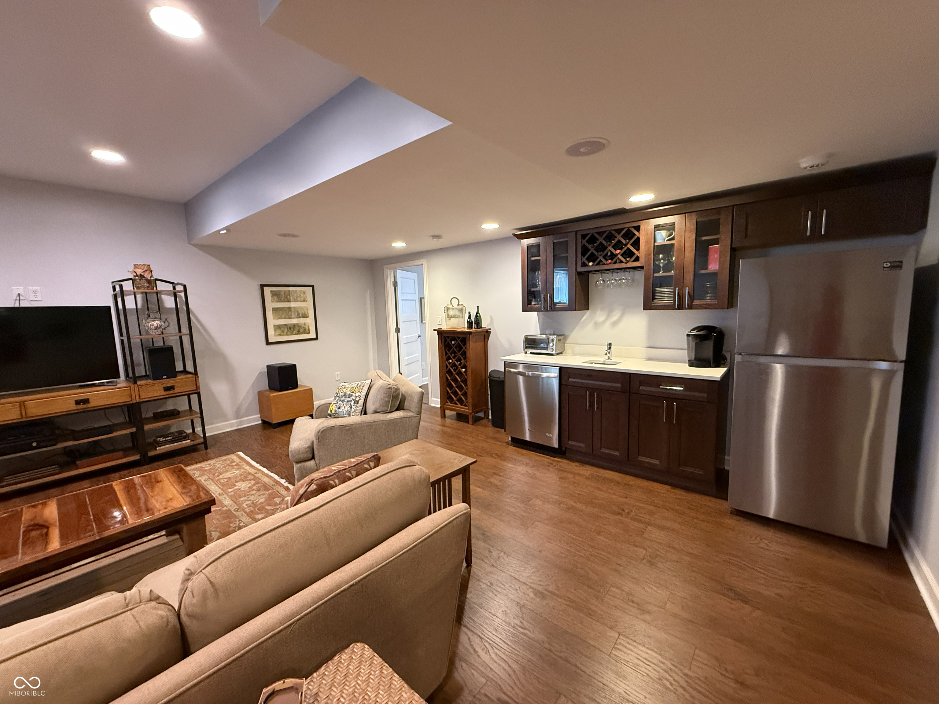 9009 Shetland Court