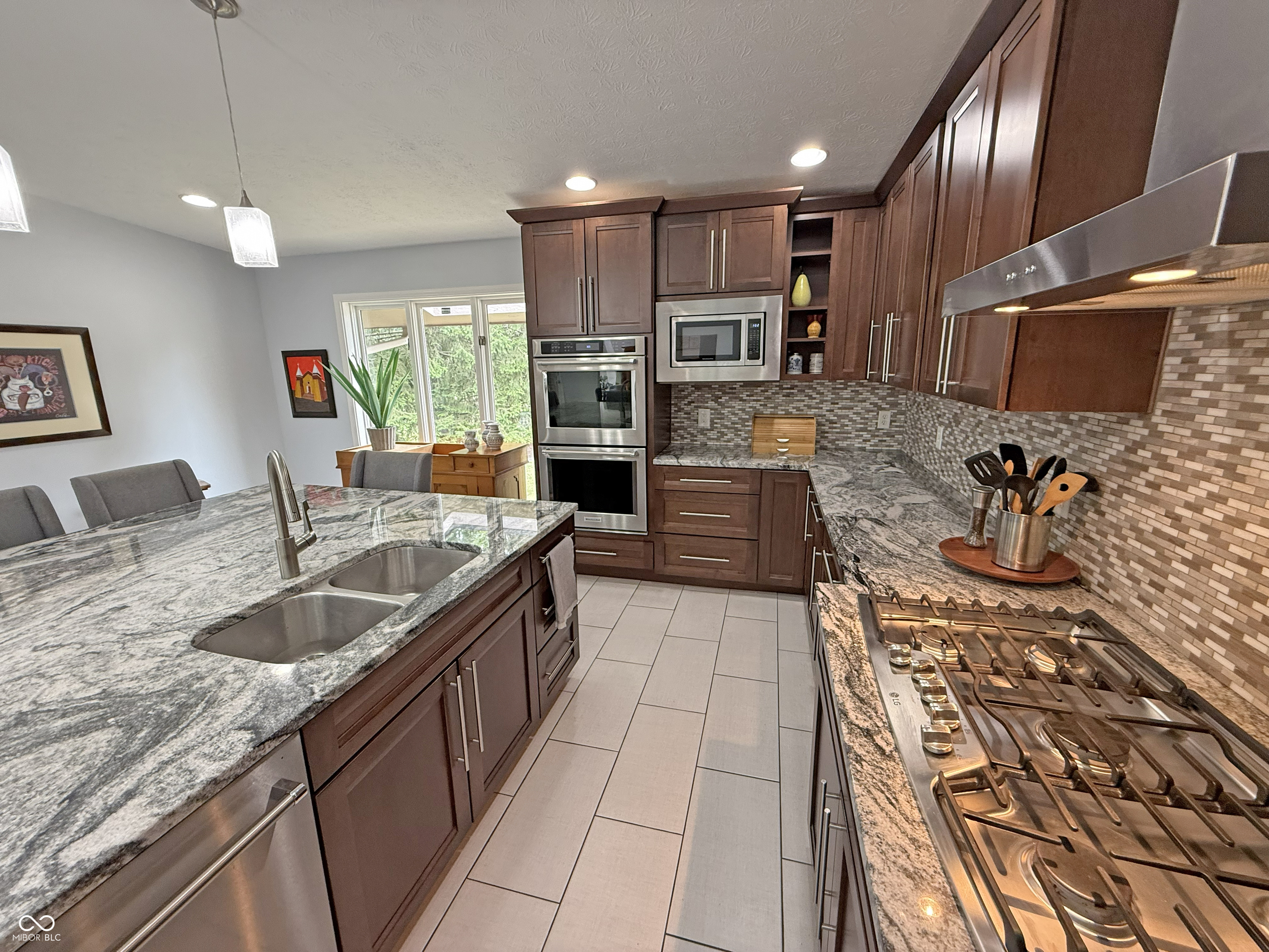 9009 Shetland Court