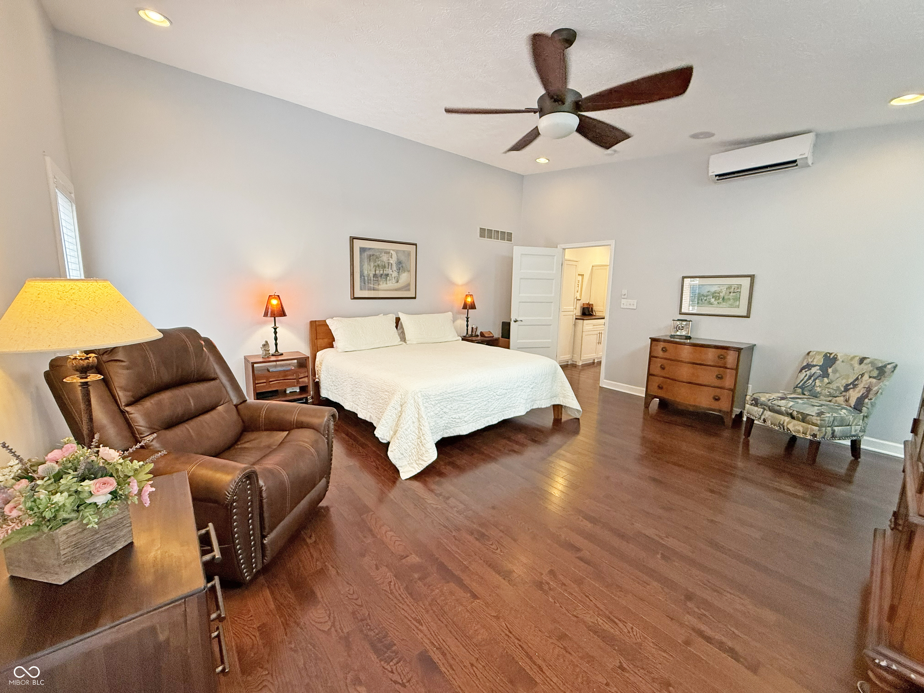 9009 Shetland Court