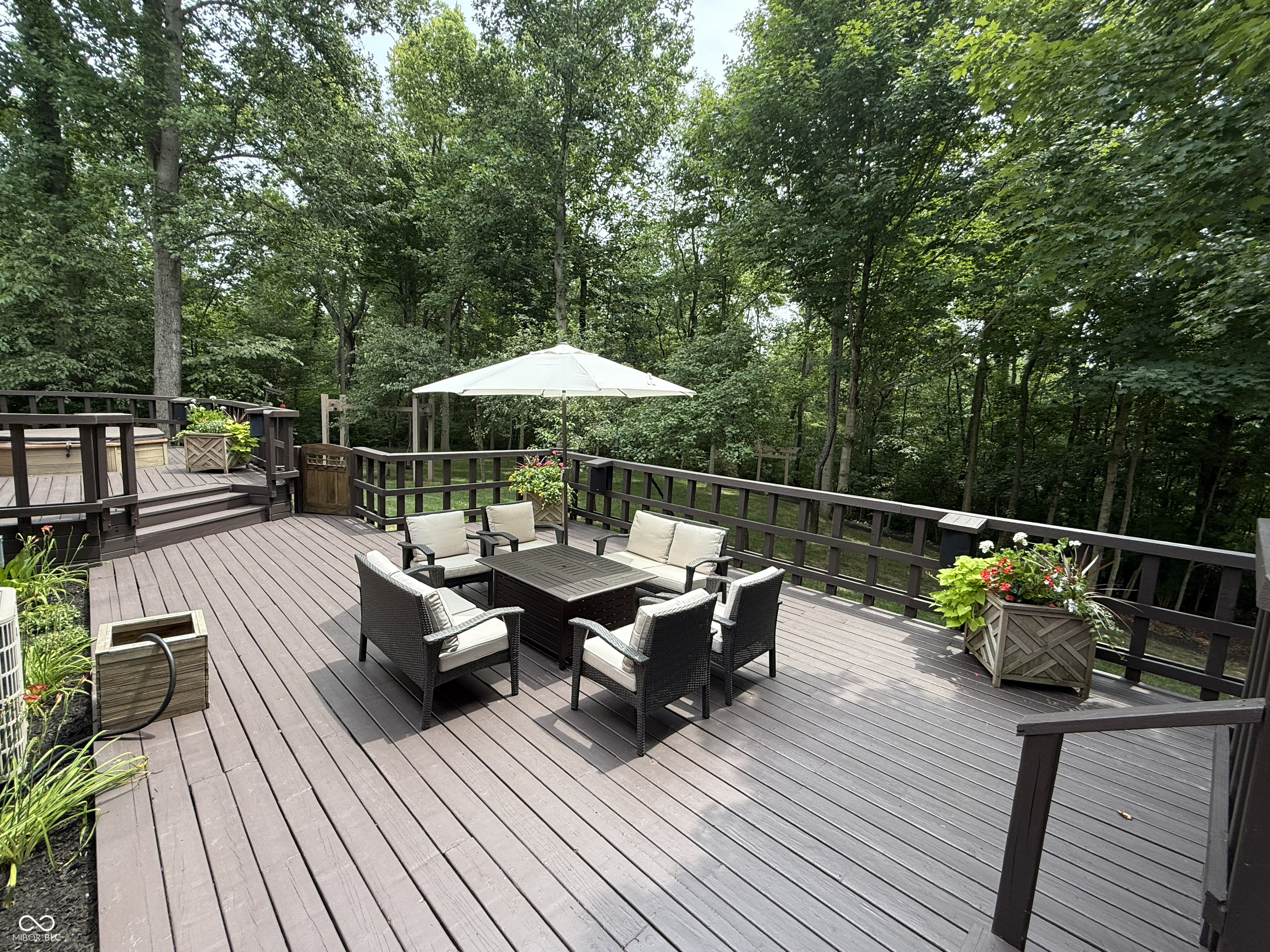 9009 Shetland Court