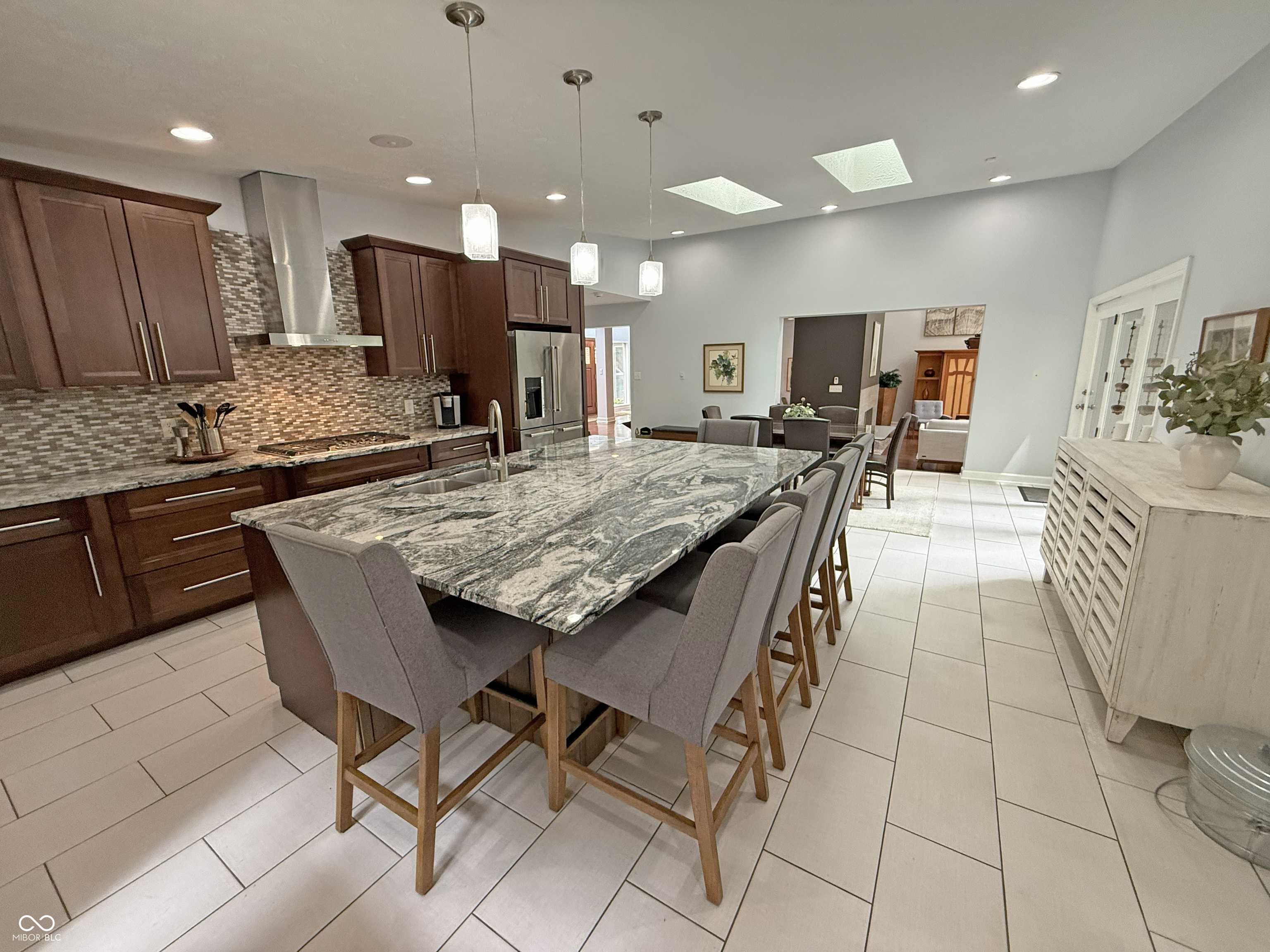 9009 Shetland Court