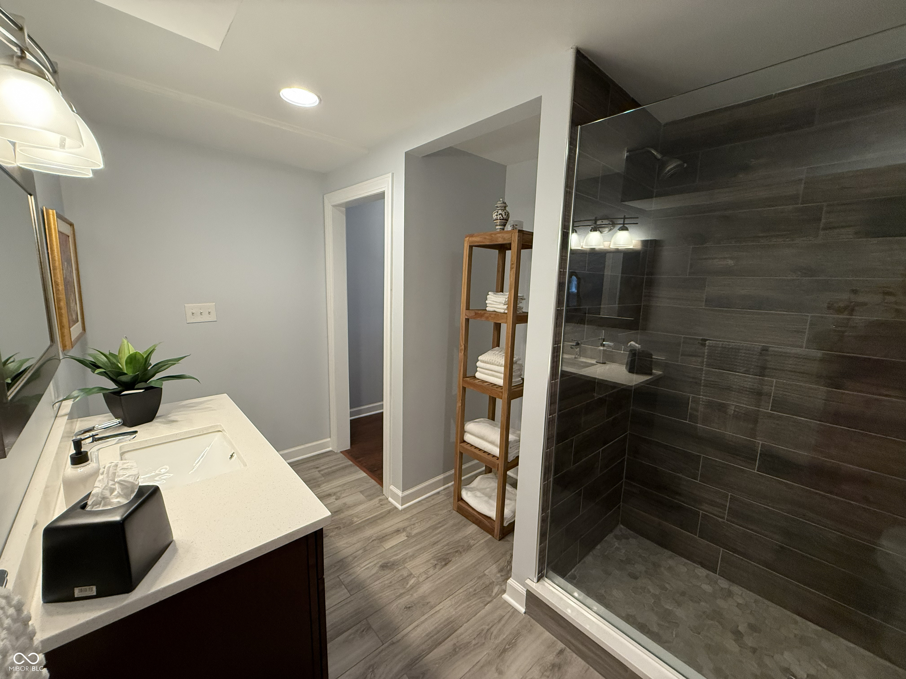 9009 Shetland Court