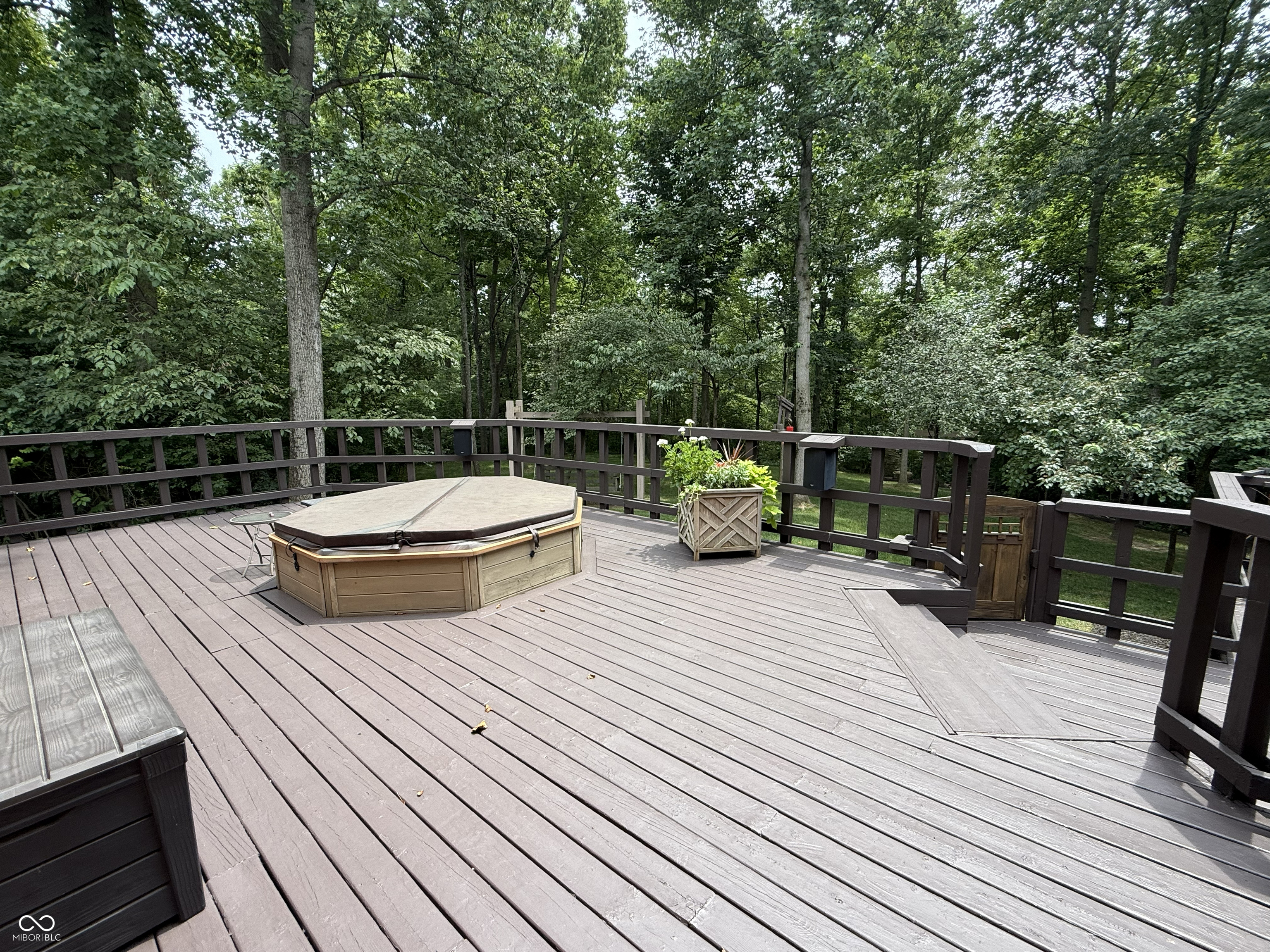 9009 Shetland Court