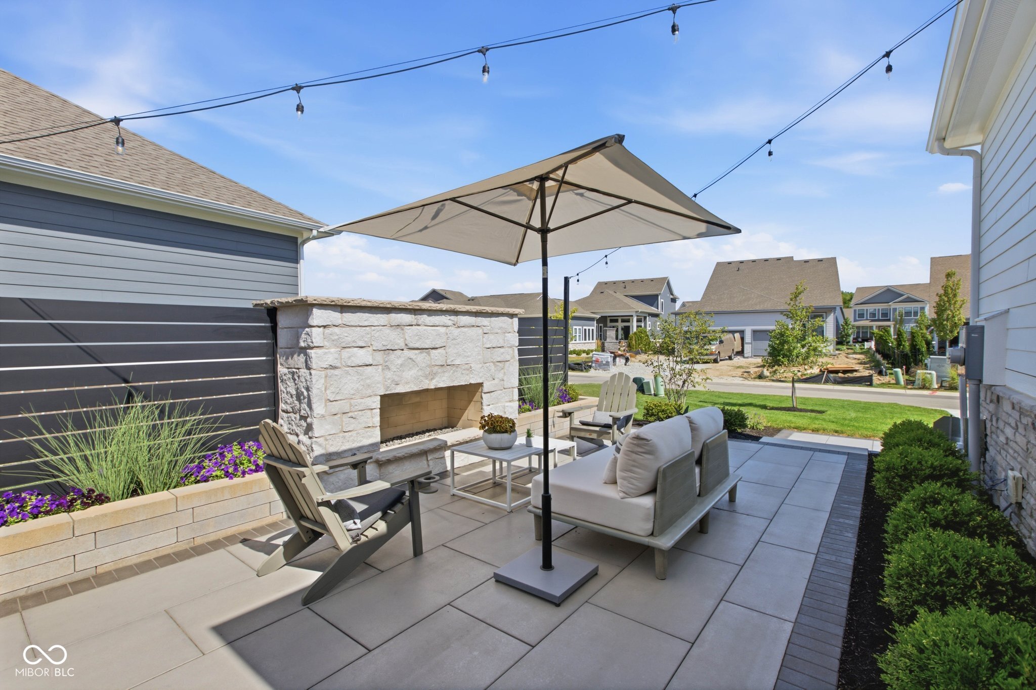 1260 Amberley Way