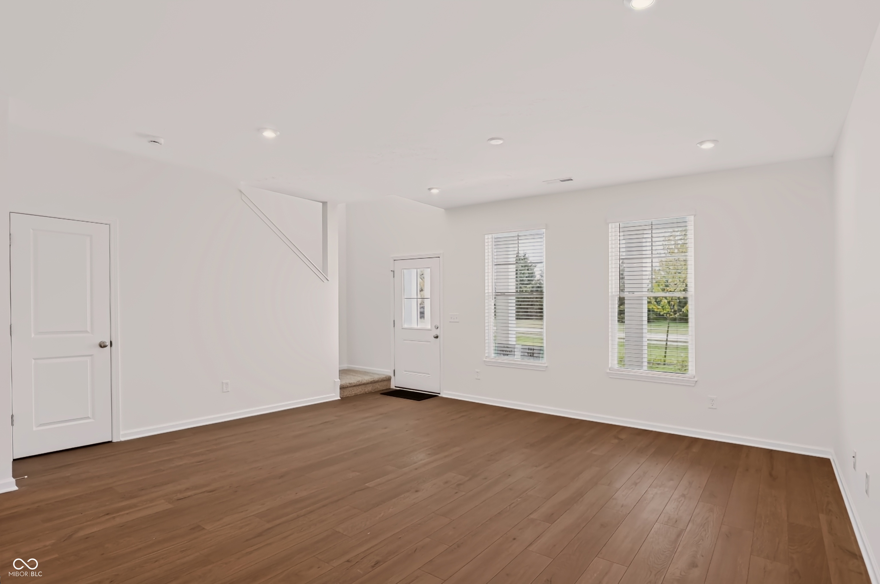 3935 Sandpiper Way