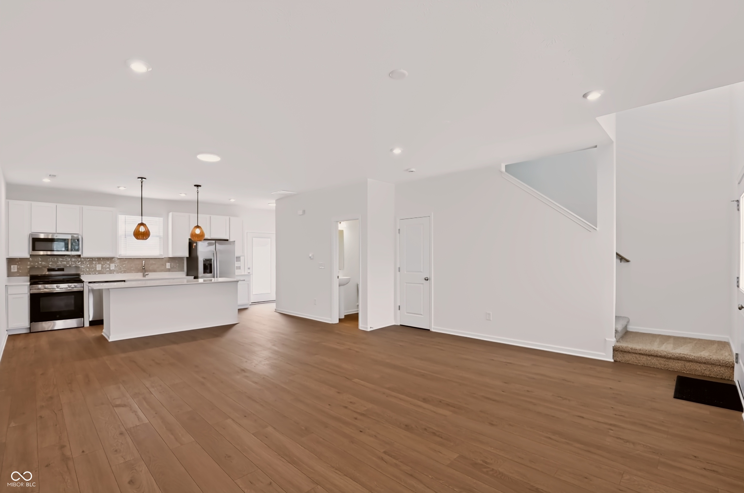 3935 Sandpiper Way