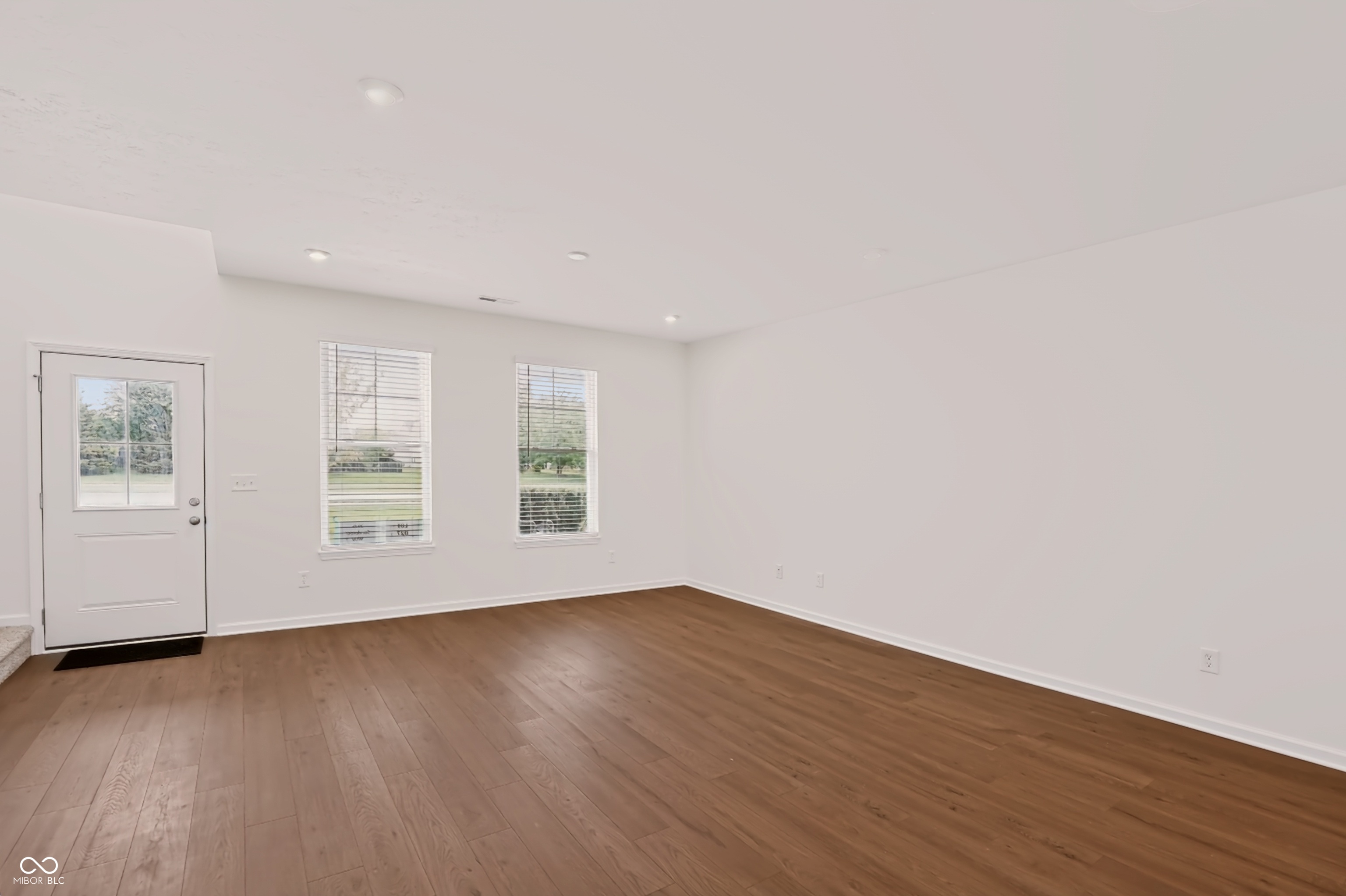 3935 Sandpiper Way