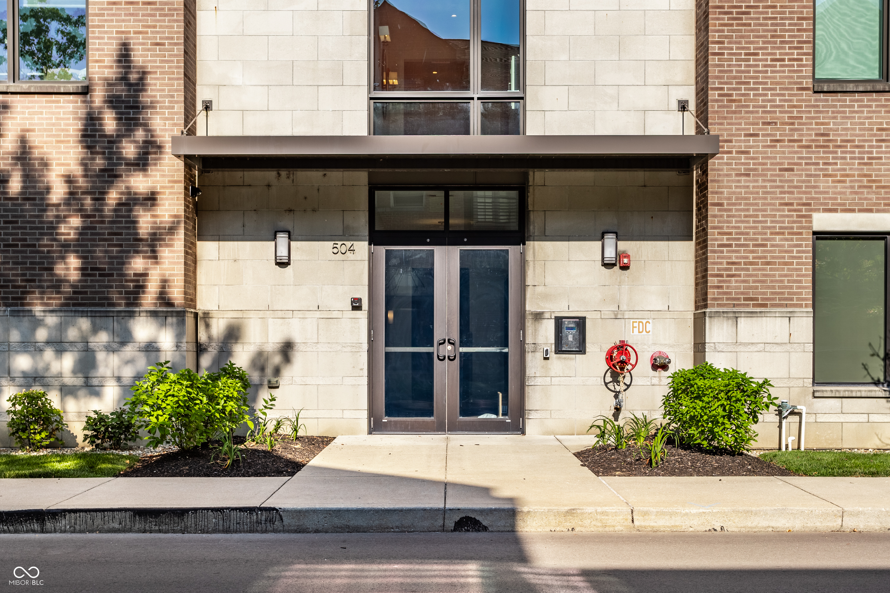 504 N Park Avenue Unit: 9