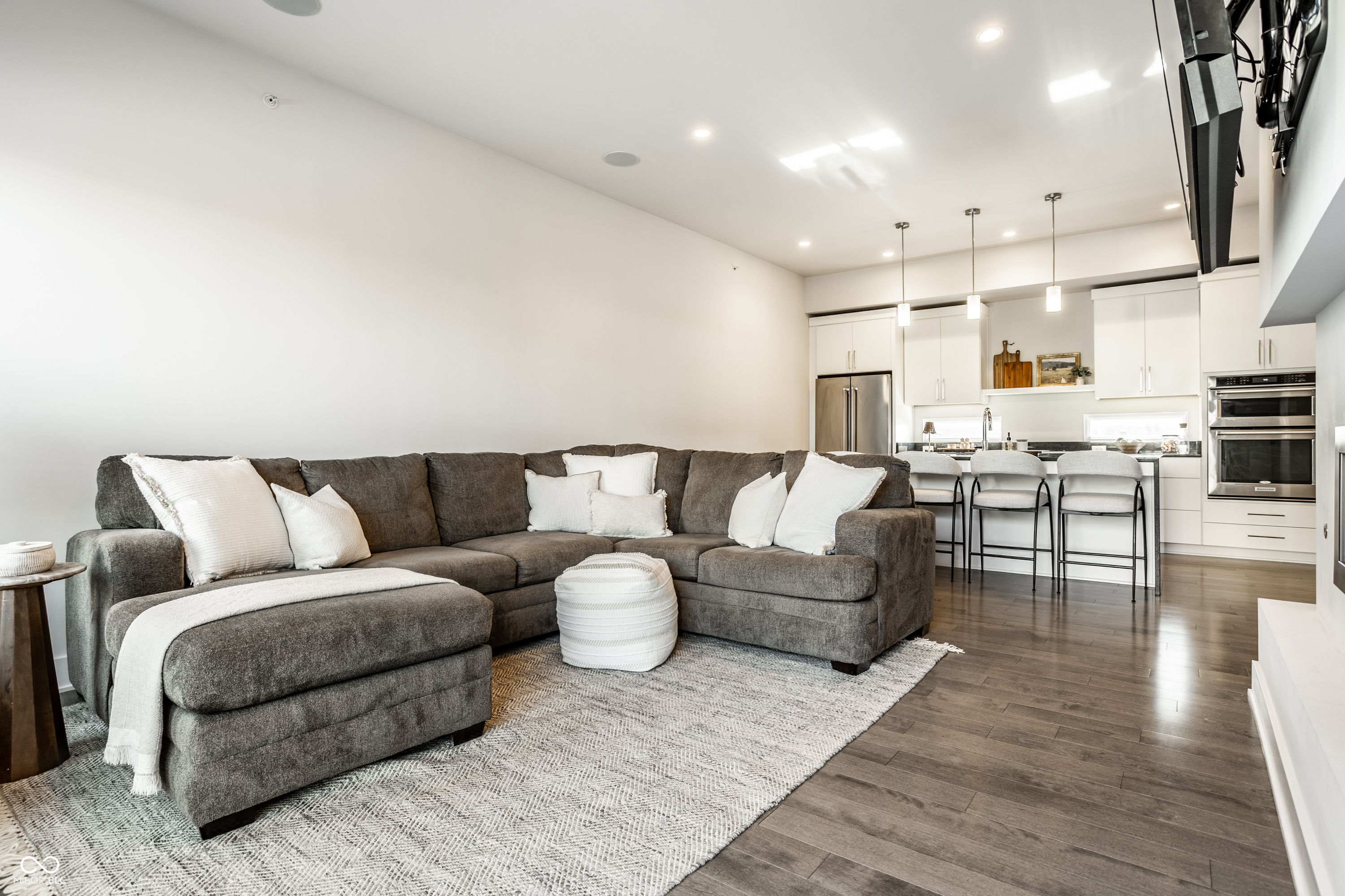 504 N Park Avenue Unit: 9
