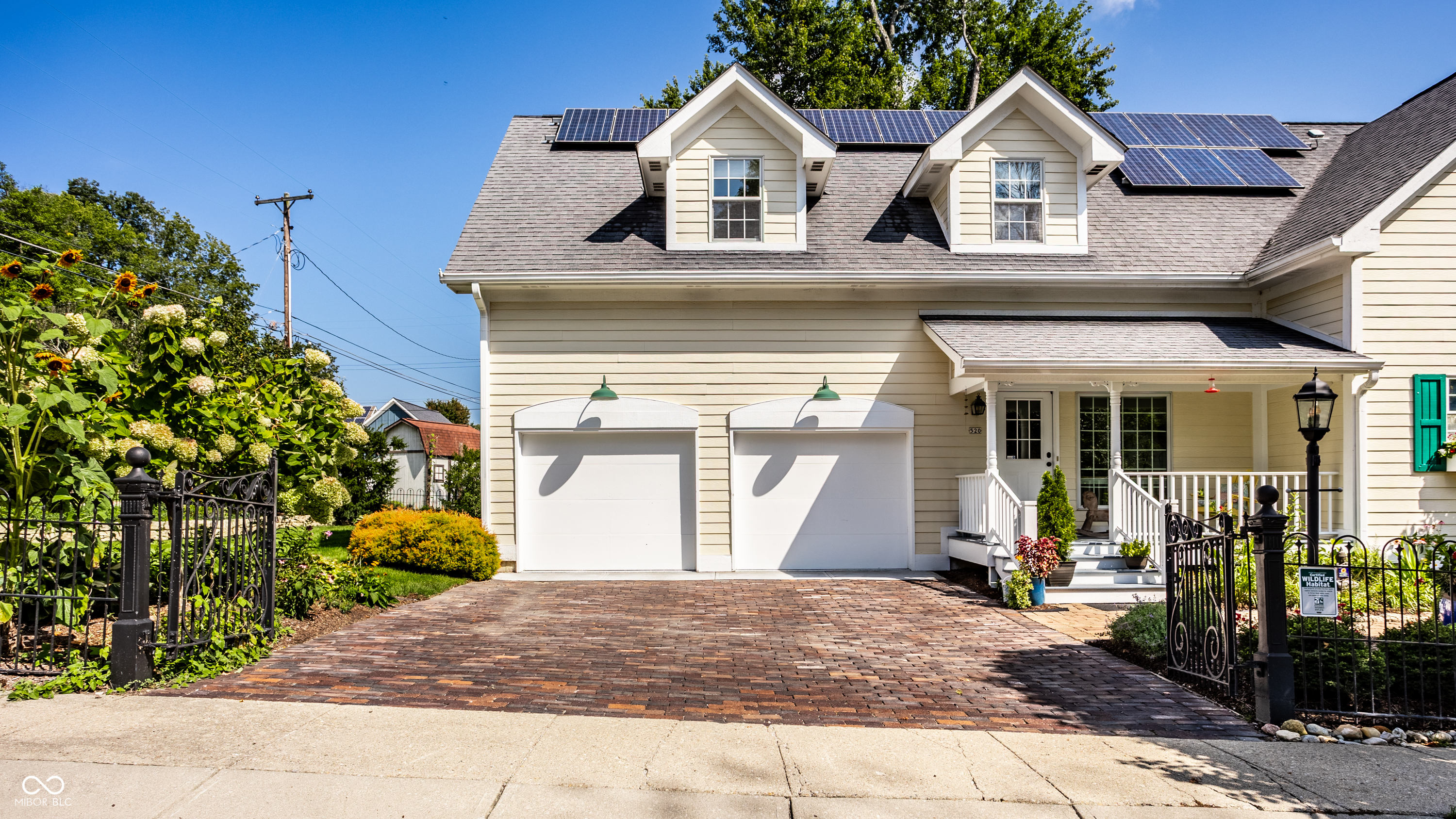 520 W Cedar Street