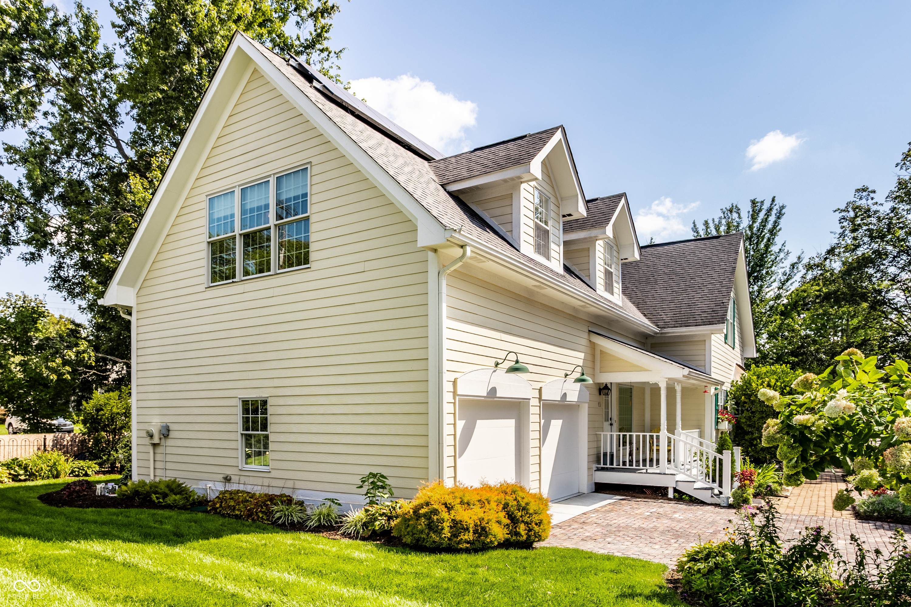 520 W Cedar Street