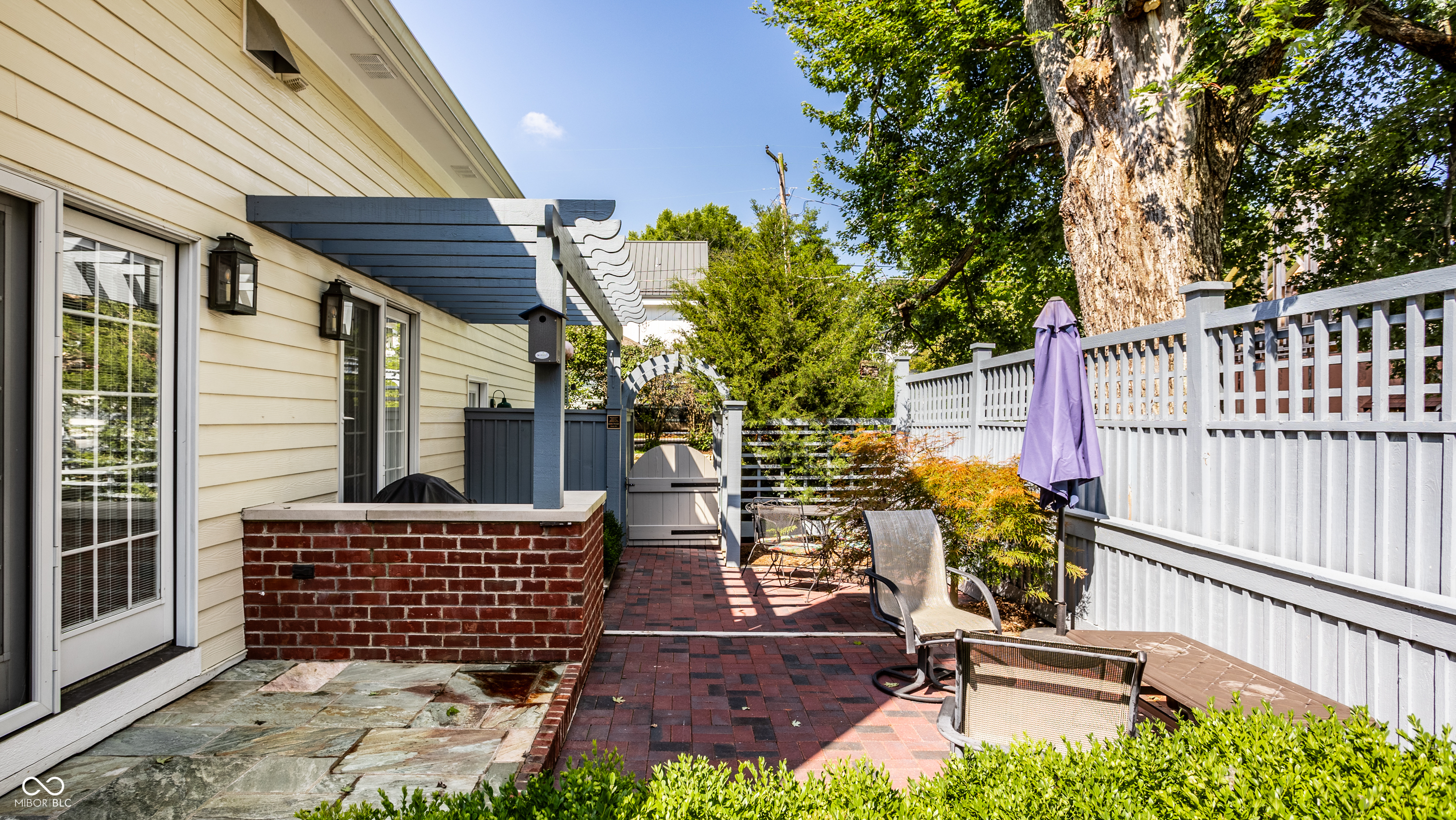 520 W Cedar Street