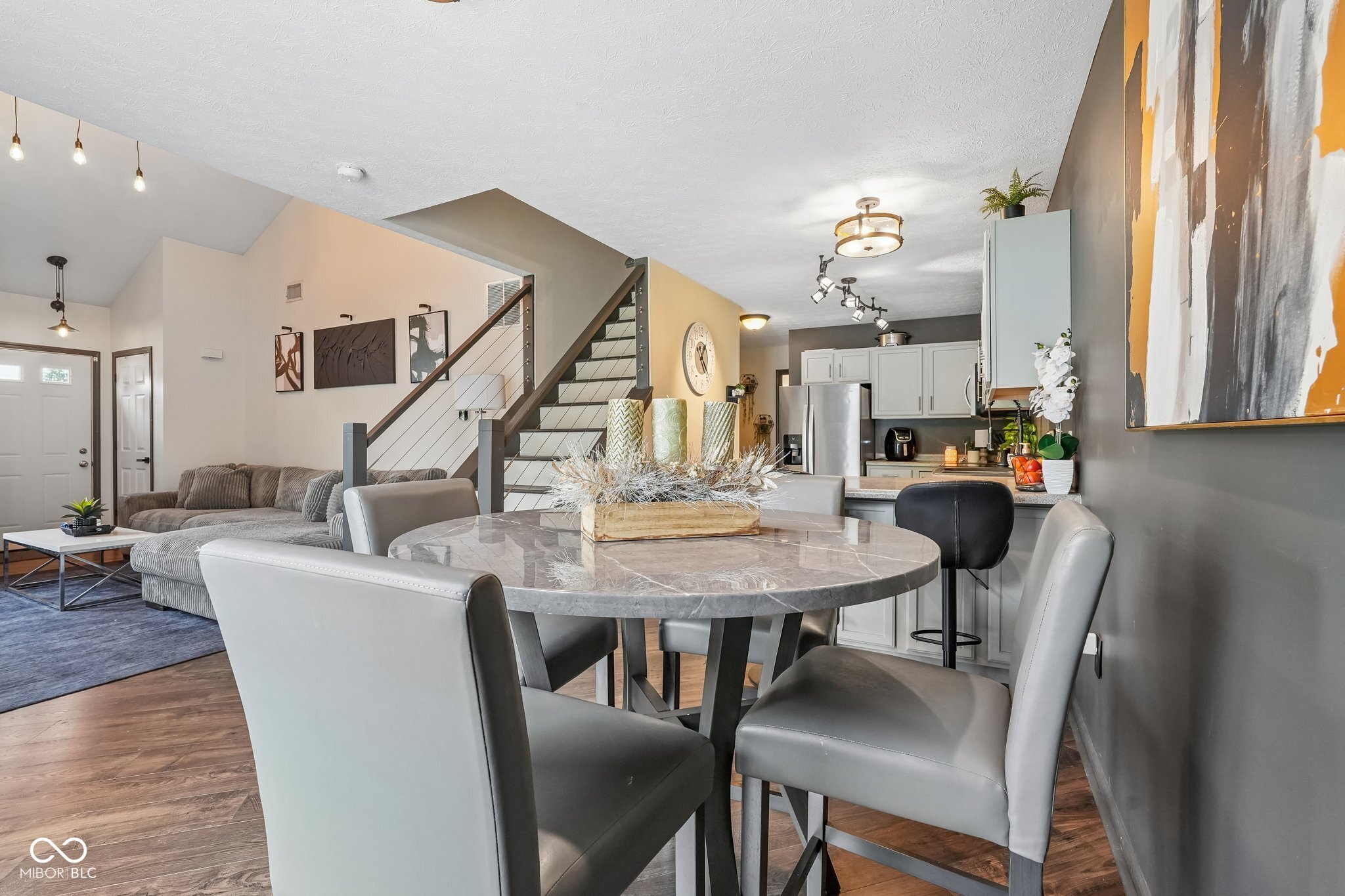 5933 Marina View Drive