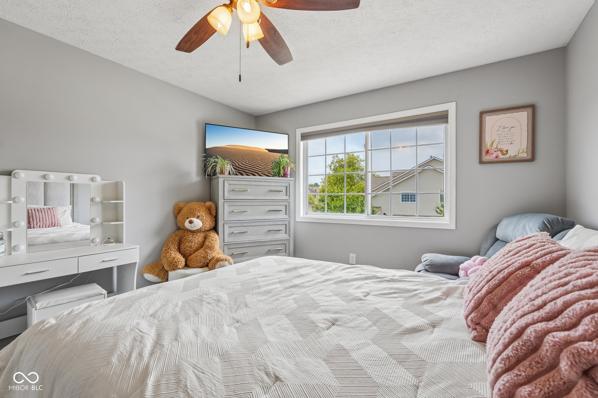 5933 Marina View Drive