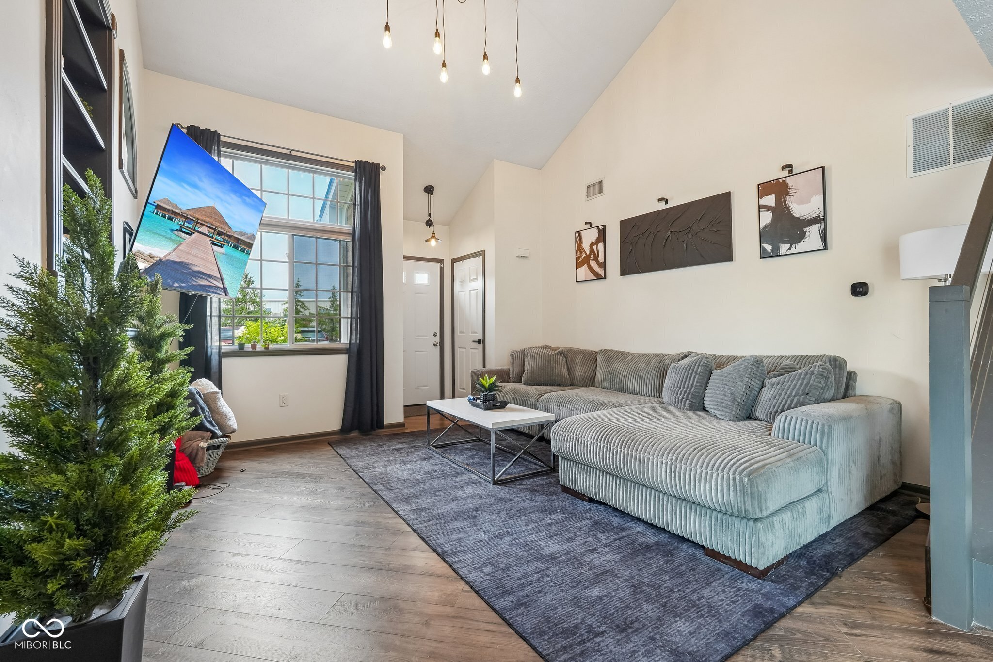 5933 Marina View Drive