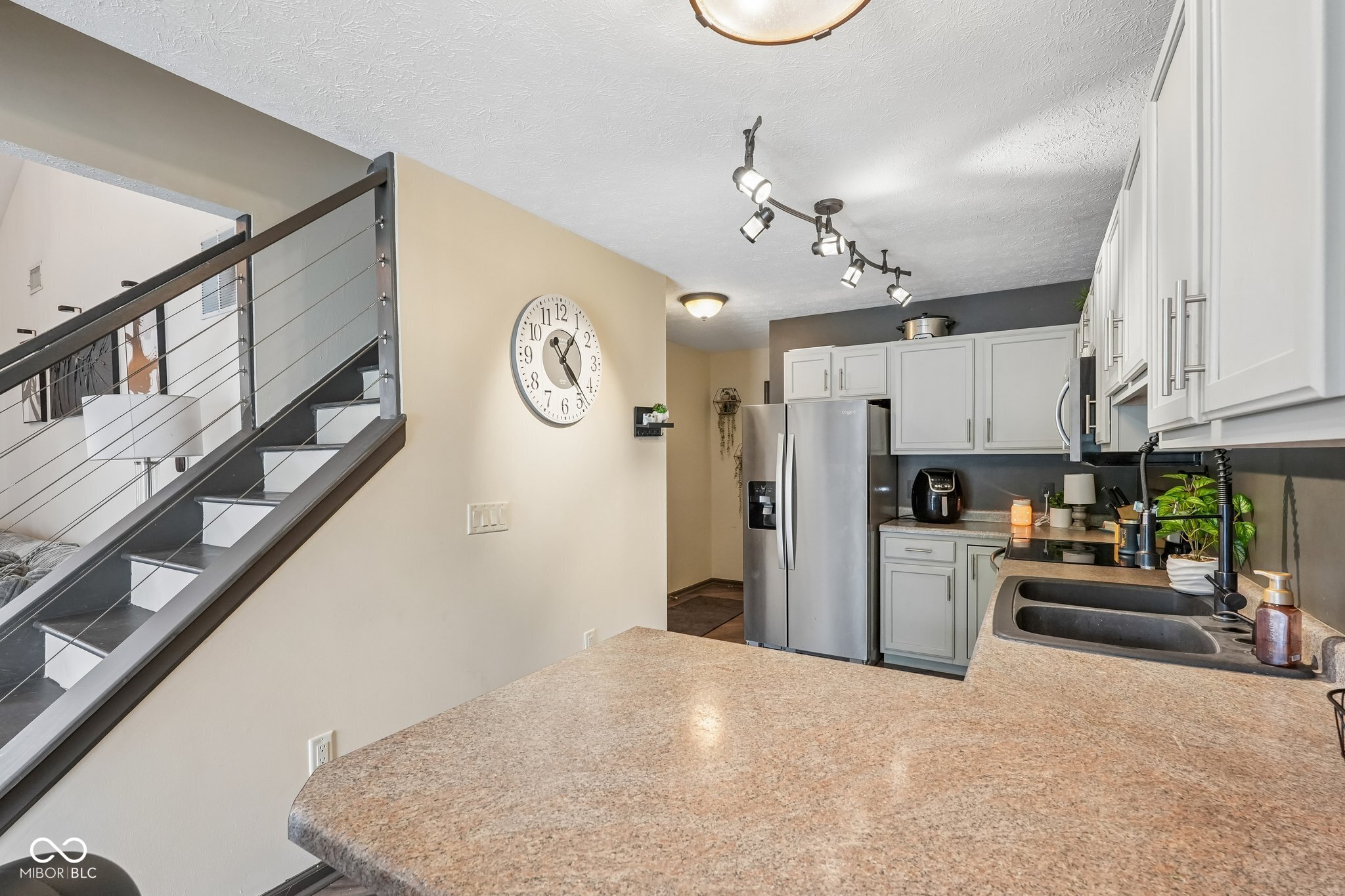 5933 Marina View Drive