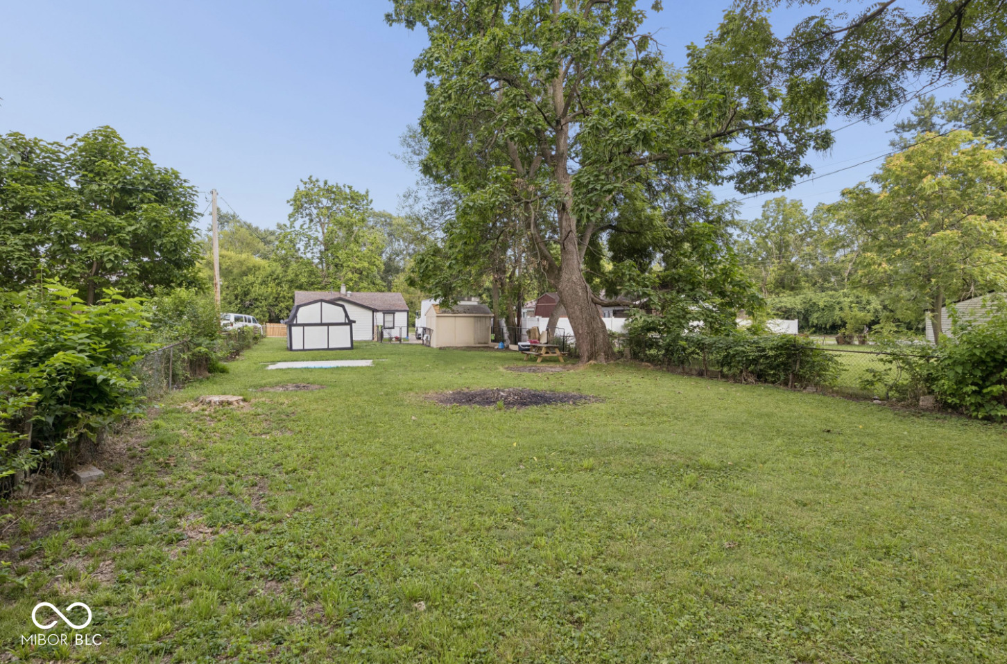 1122 S Fleming