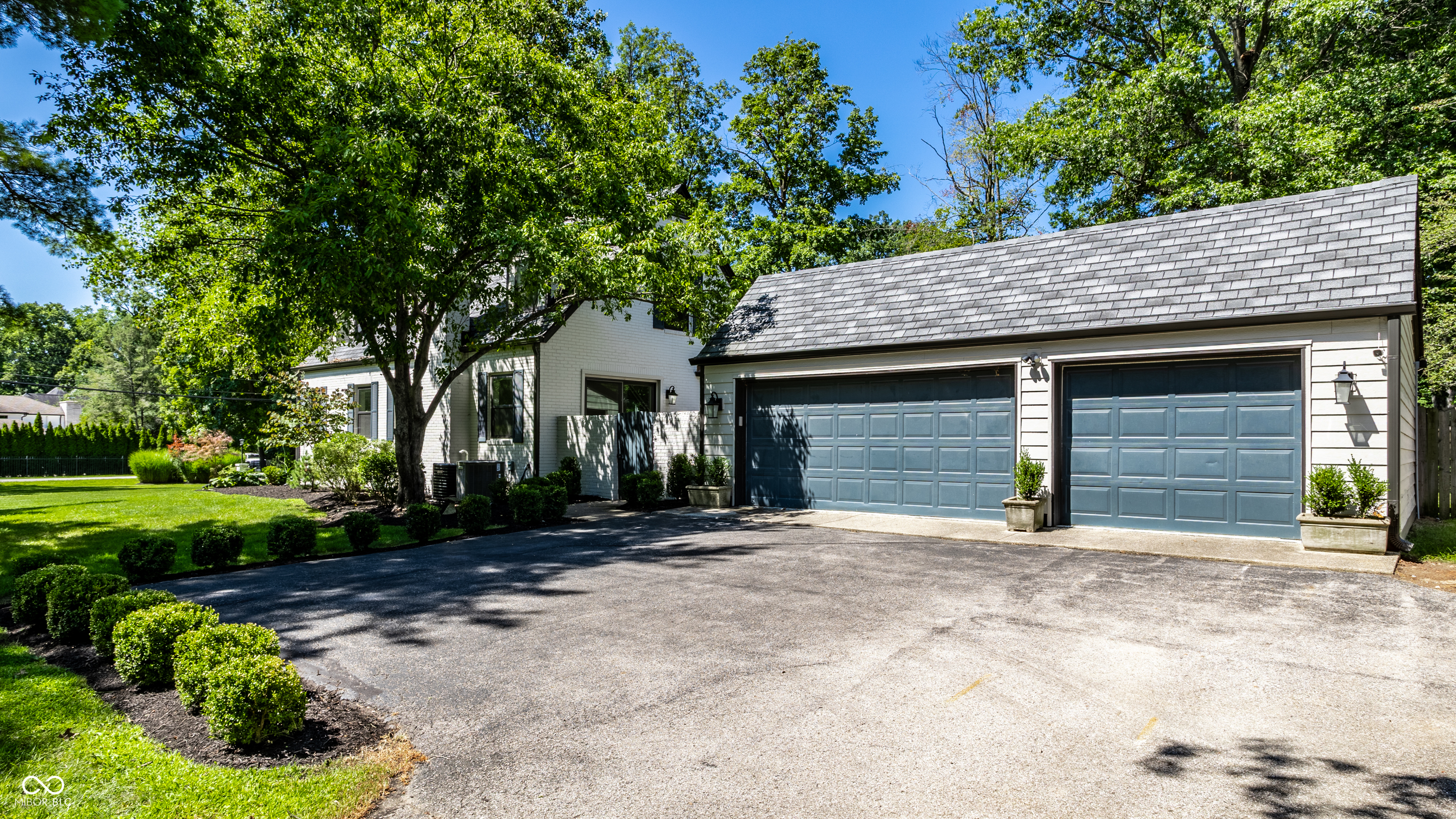 228 E 82nd Street