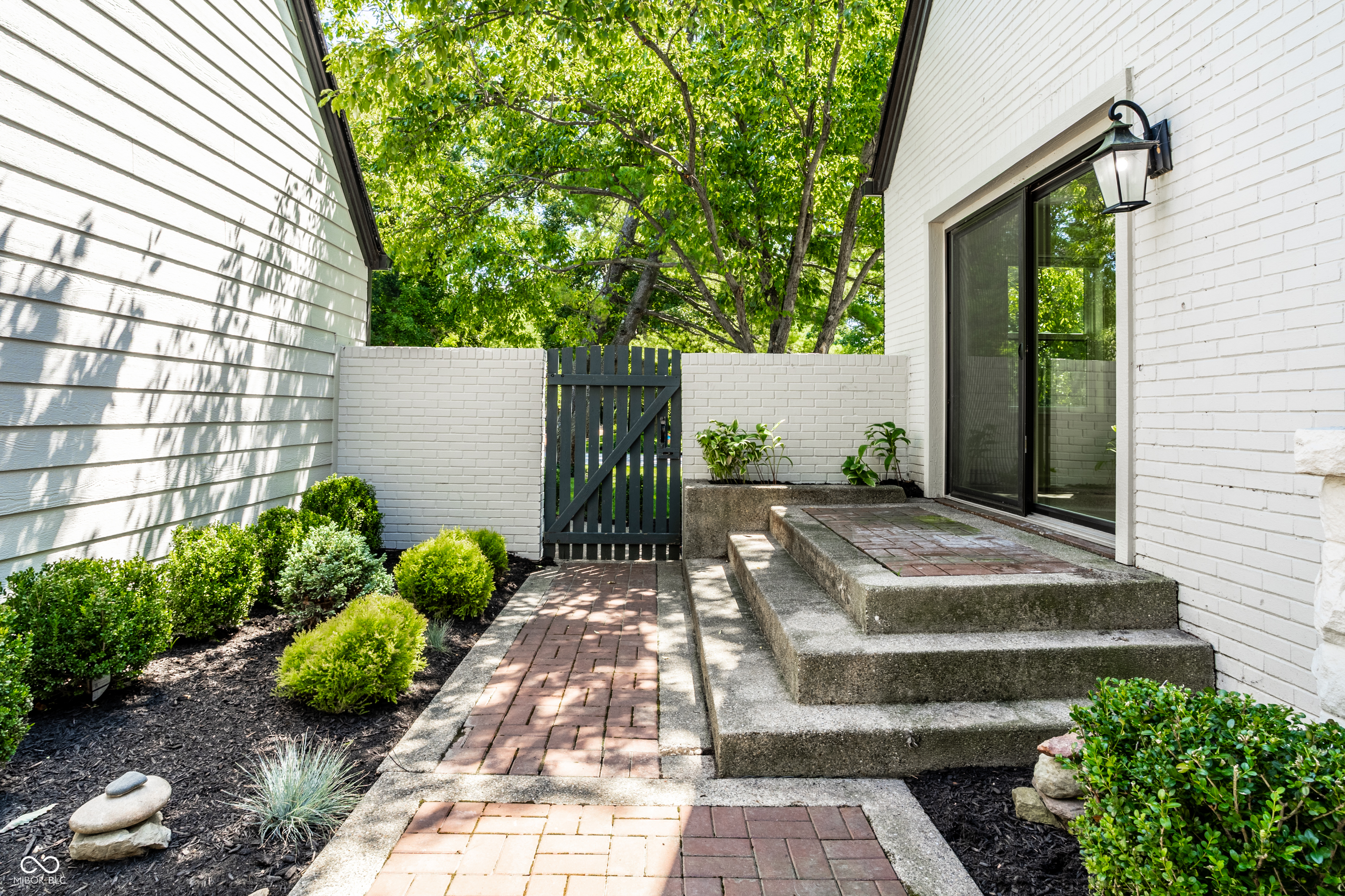 228 E 82nd Street
