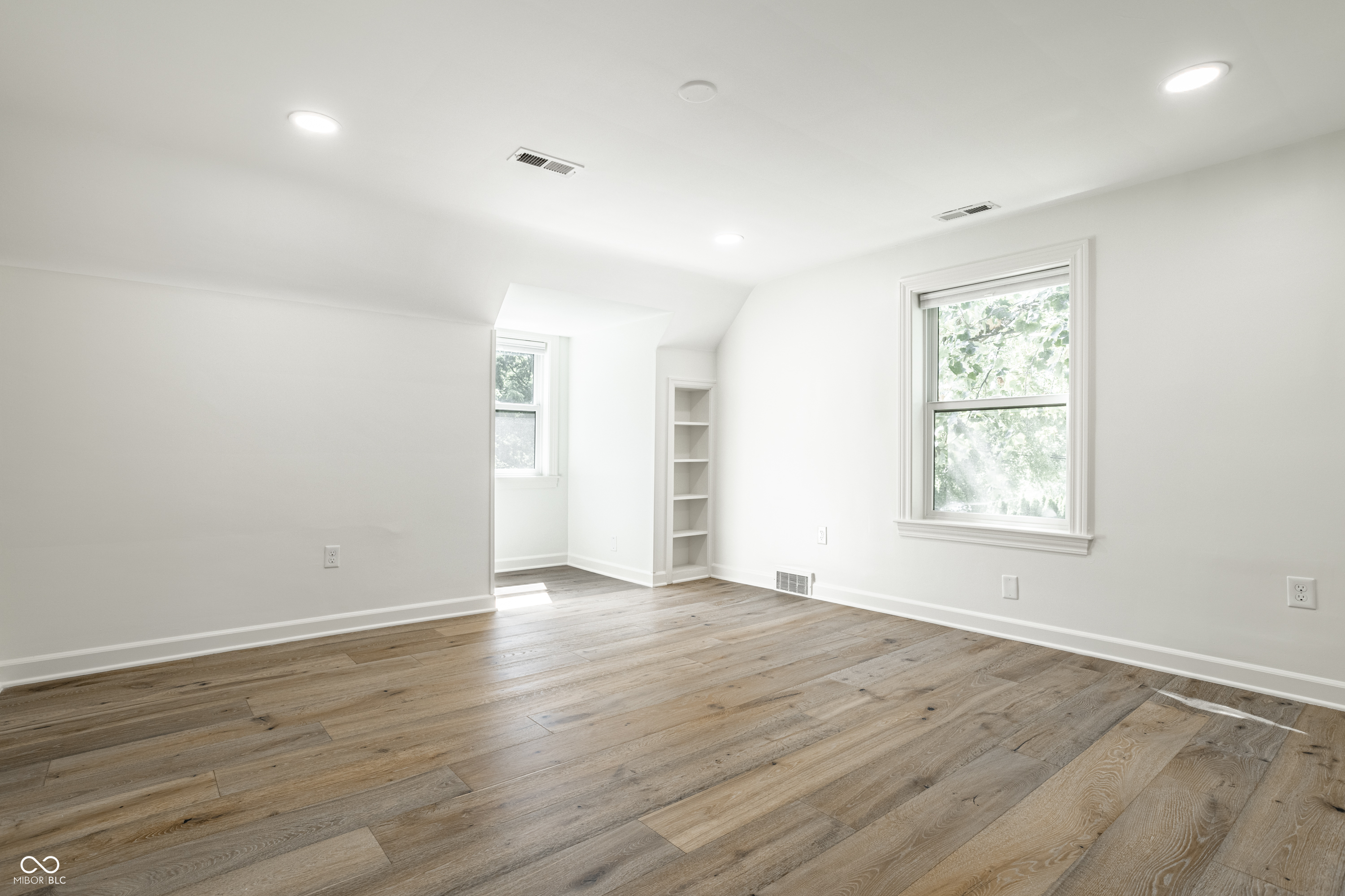 228 E 82nd Street