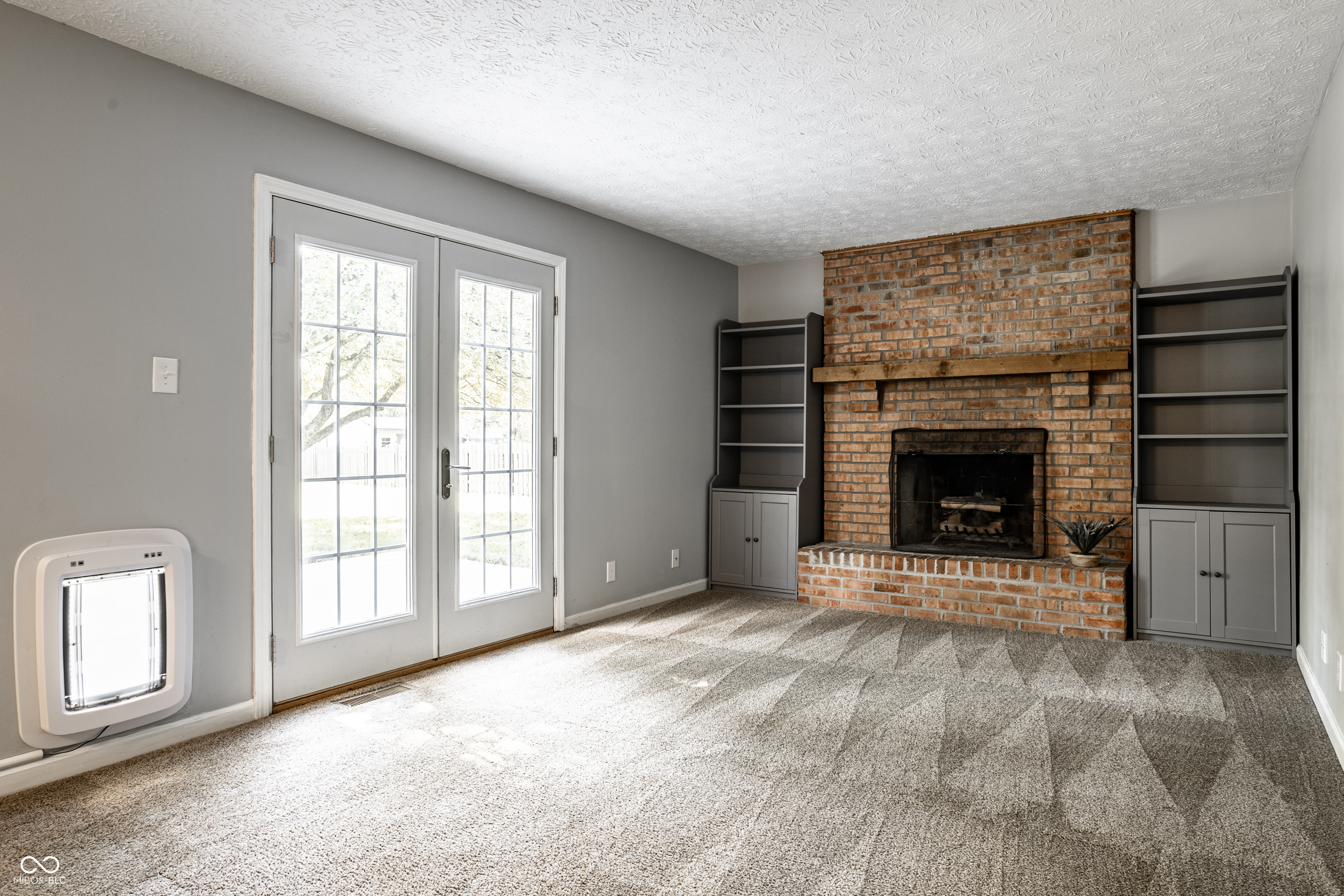25 Village Place