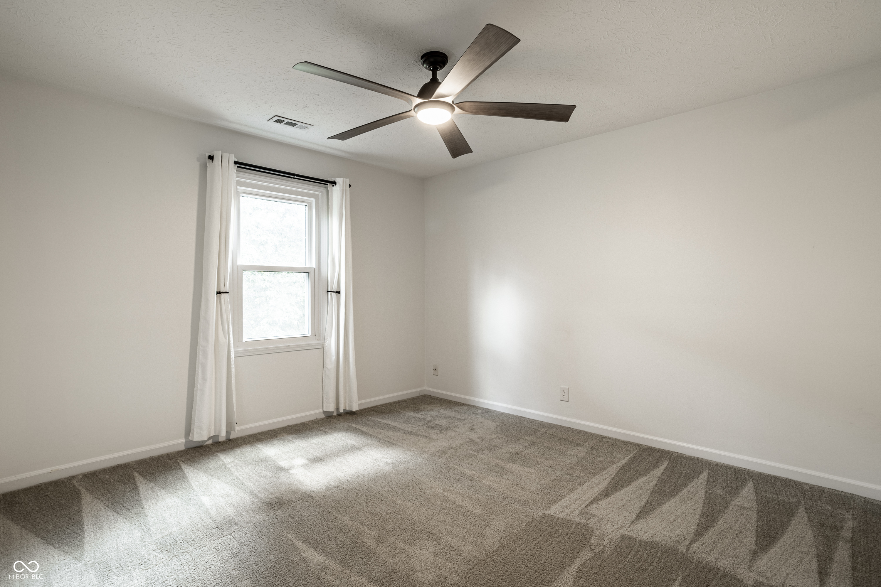 25 Village Place