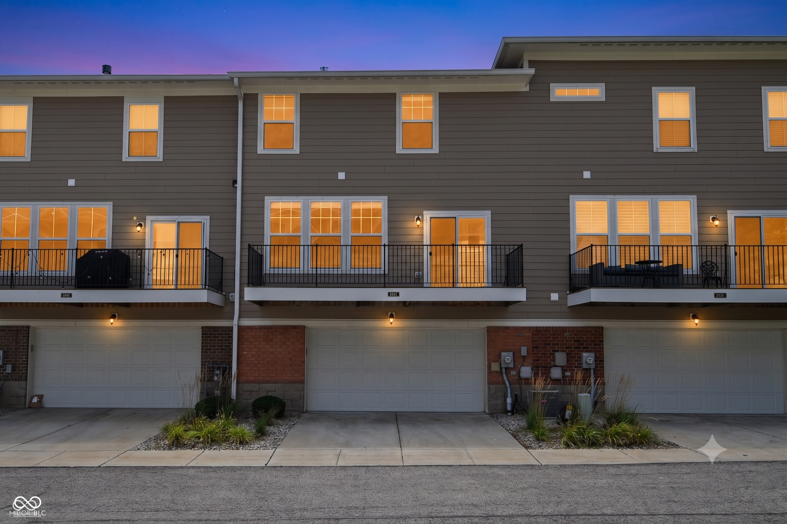 9454 Oakley Drive